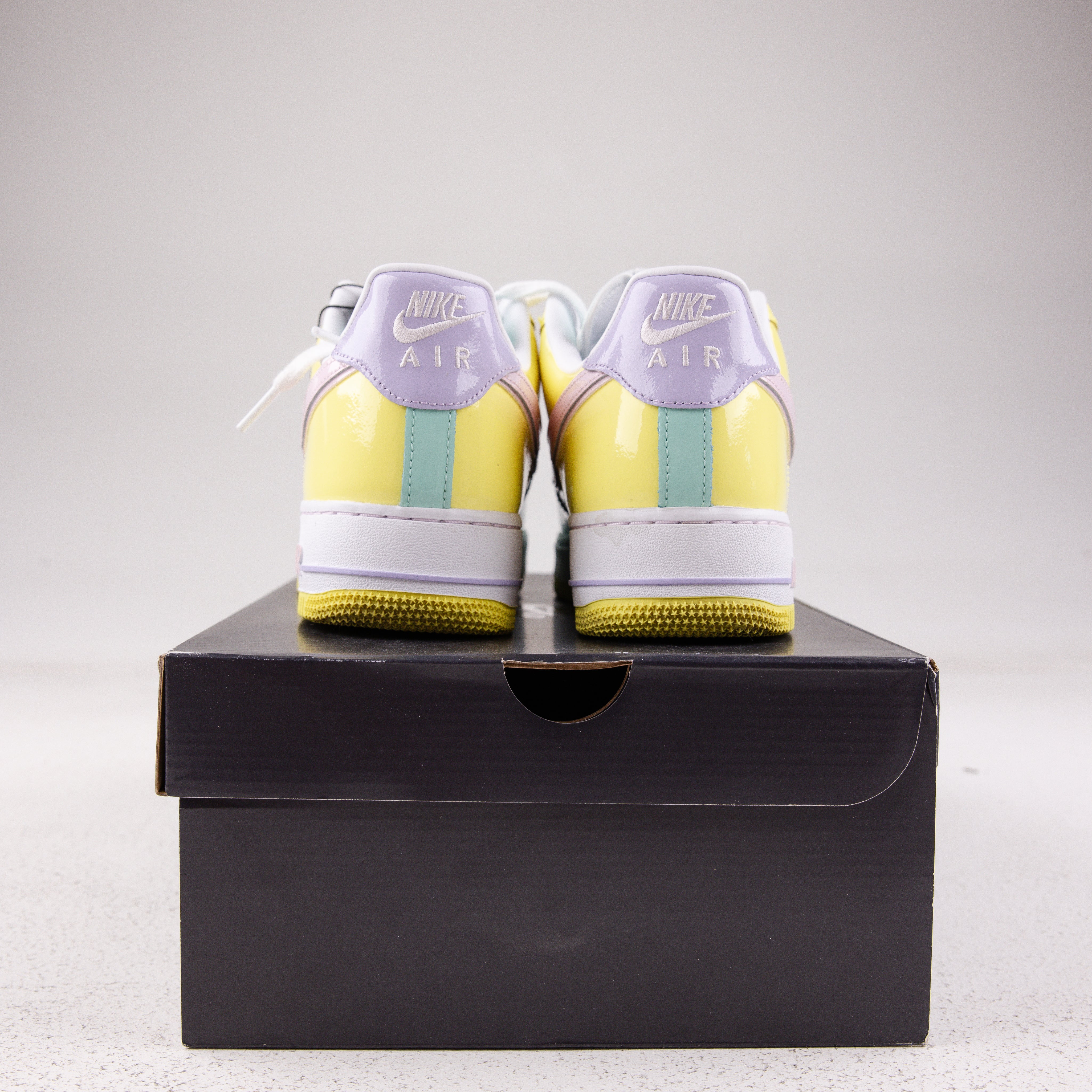 Nike Air Force 1 Low Easter (2026) - Used - 3674