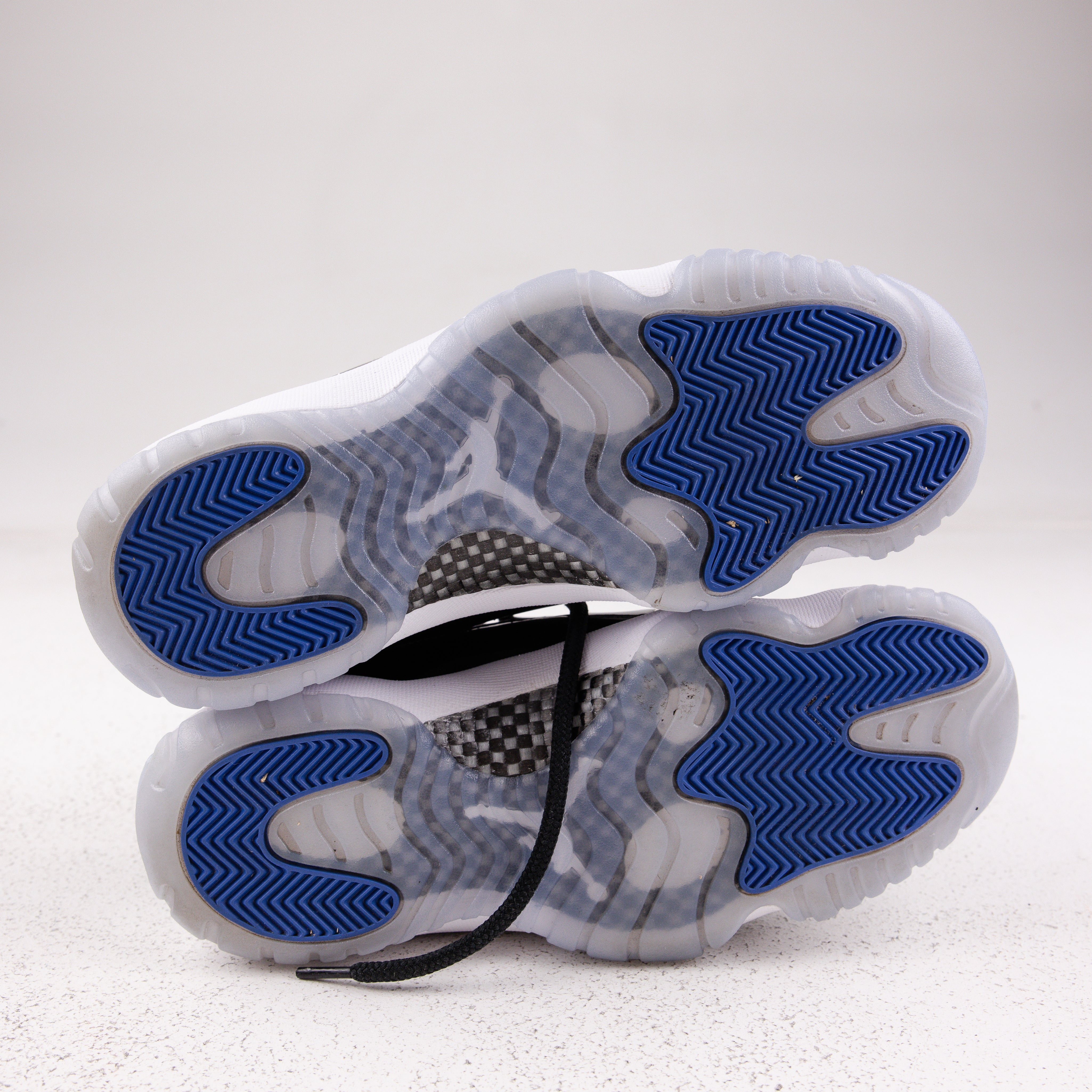 Jordan 11 Retro Low Space Jam - Used - 1699