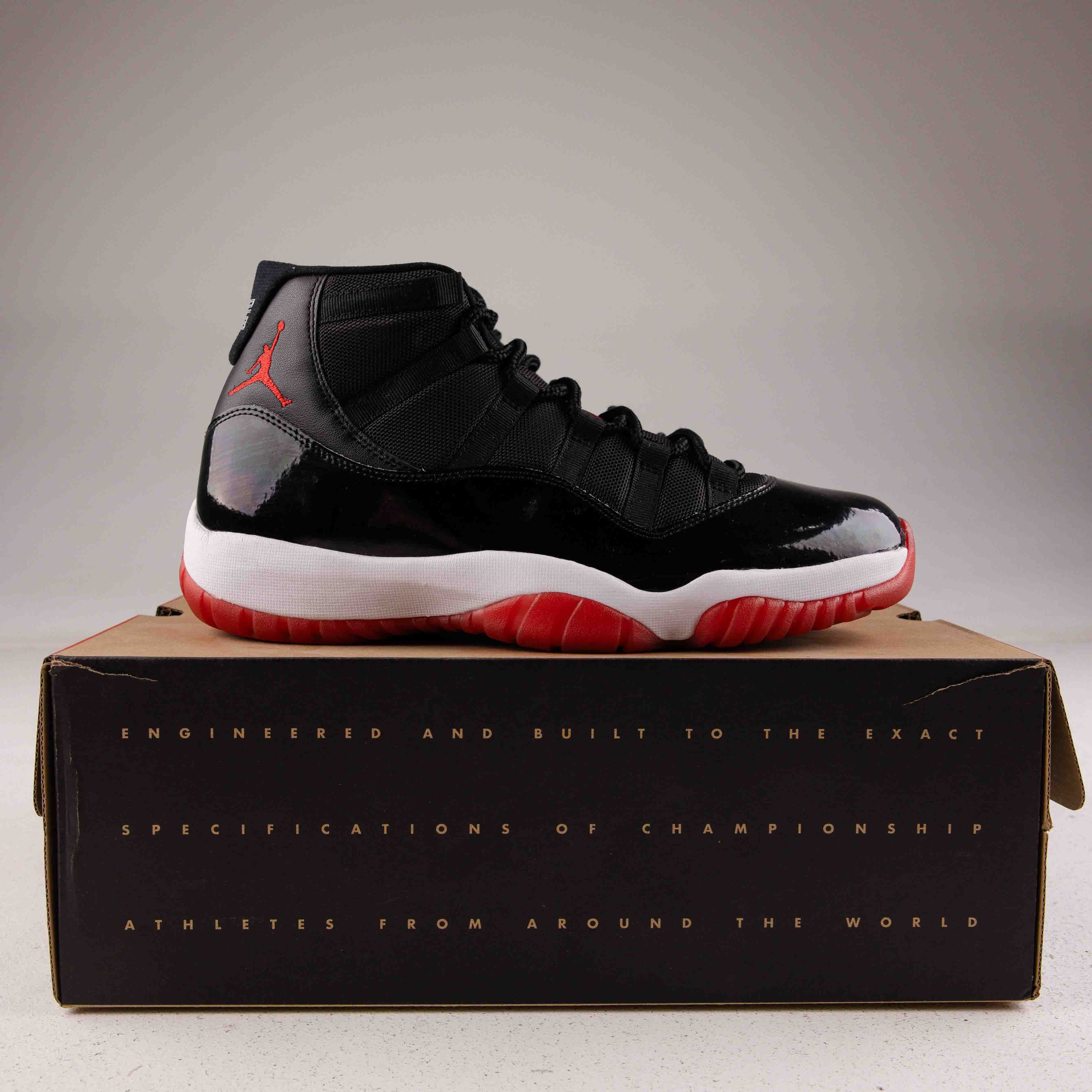 Jordan 11 Retro Playoffs Bred (2019) - Used - 4095