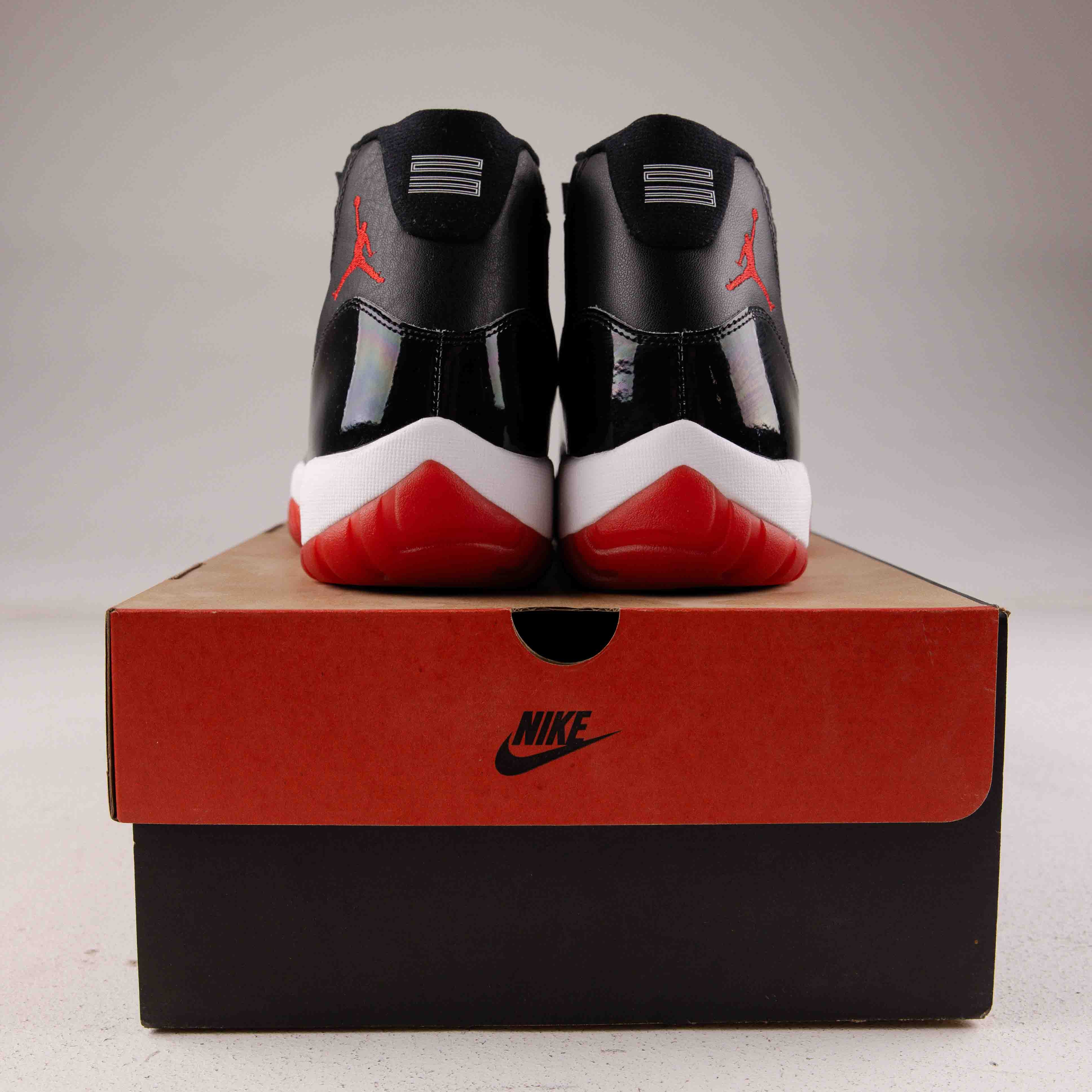 Jordan 11 Retro Playoffs Bred (2019) - Used - 4095