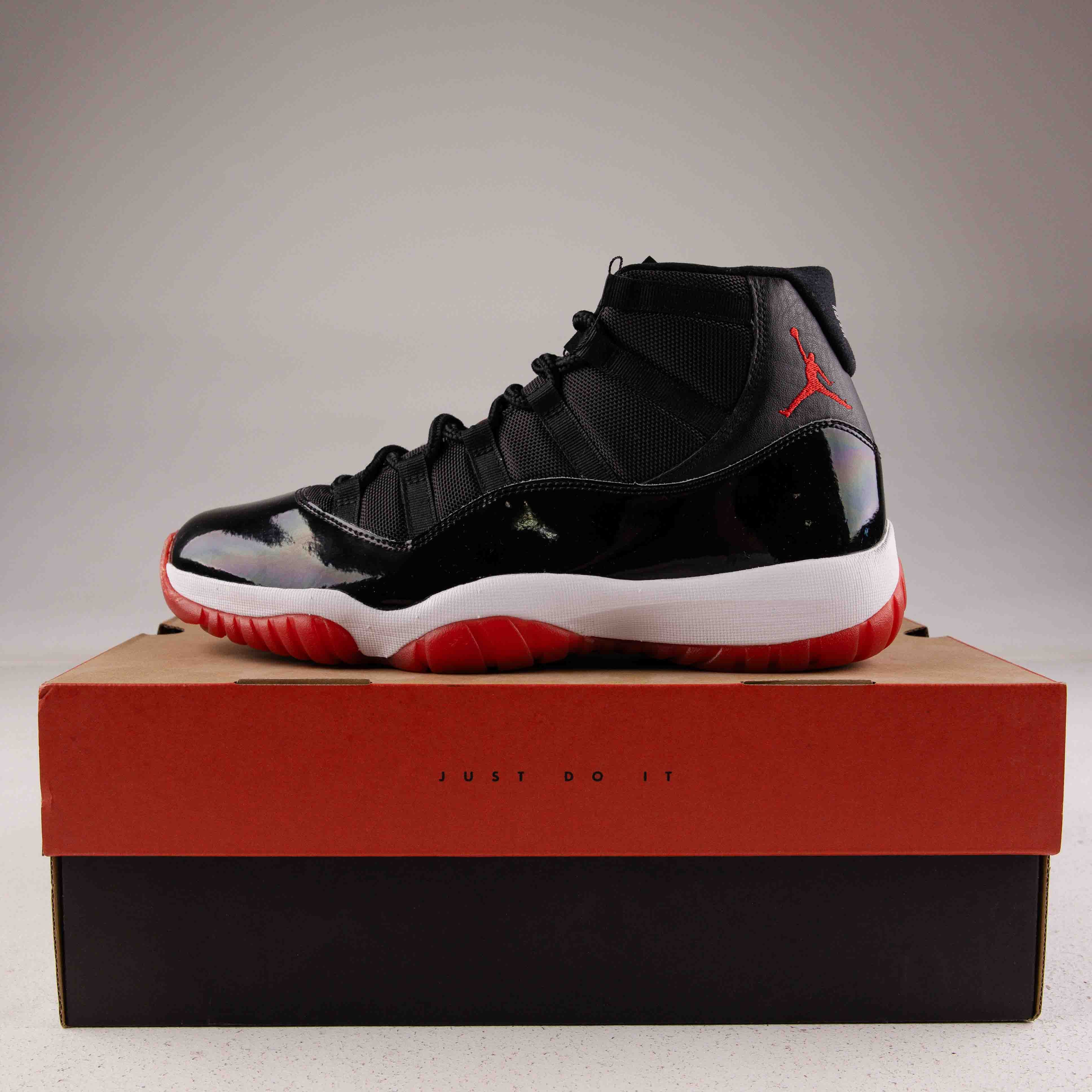 Jordan 11 Retro Playoffs Bred (2019) - Used - 4095