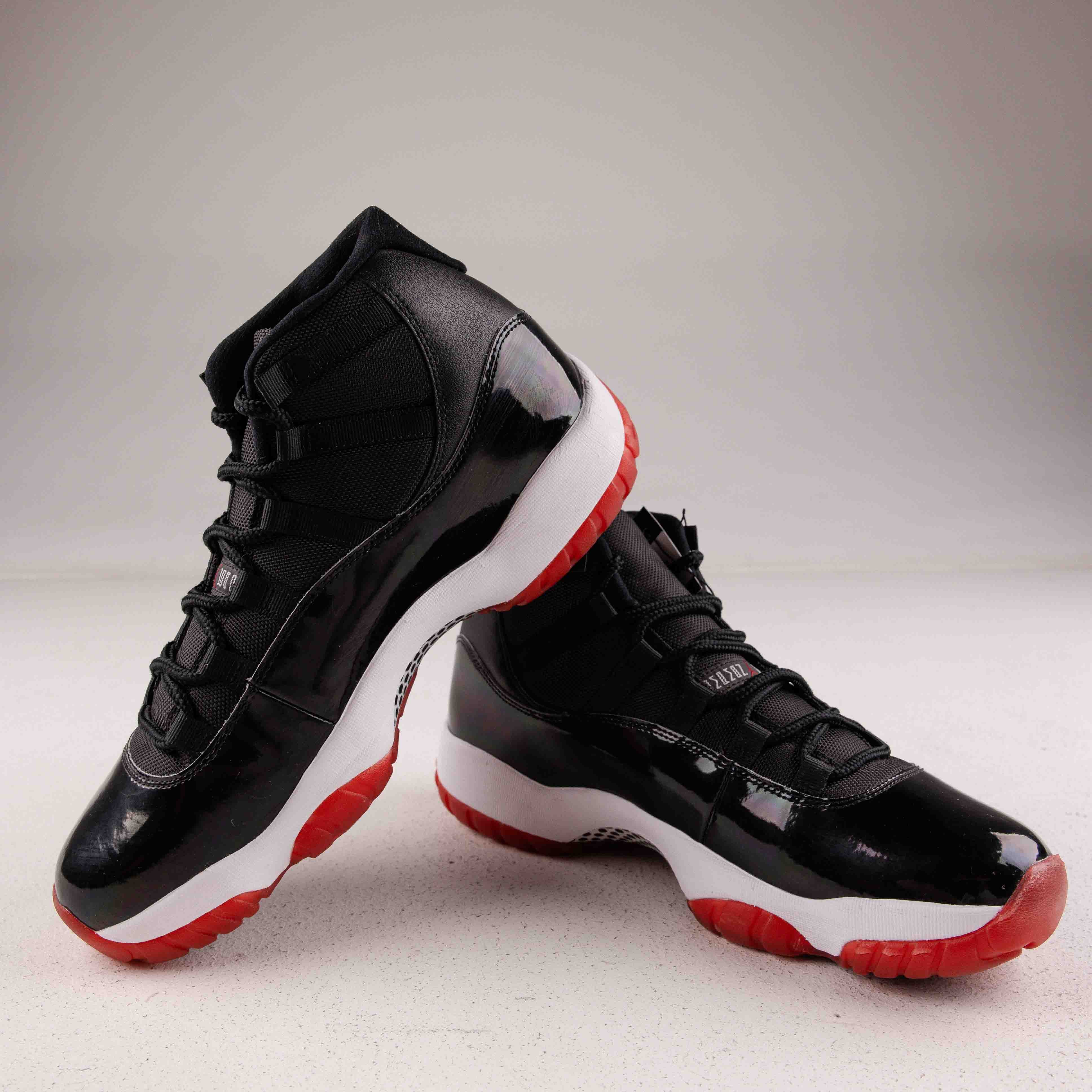 Jordan 11 Retro Playoffs Bred (2019) - Used - 4095
