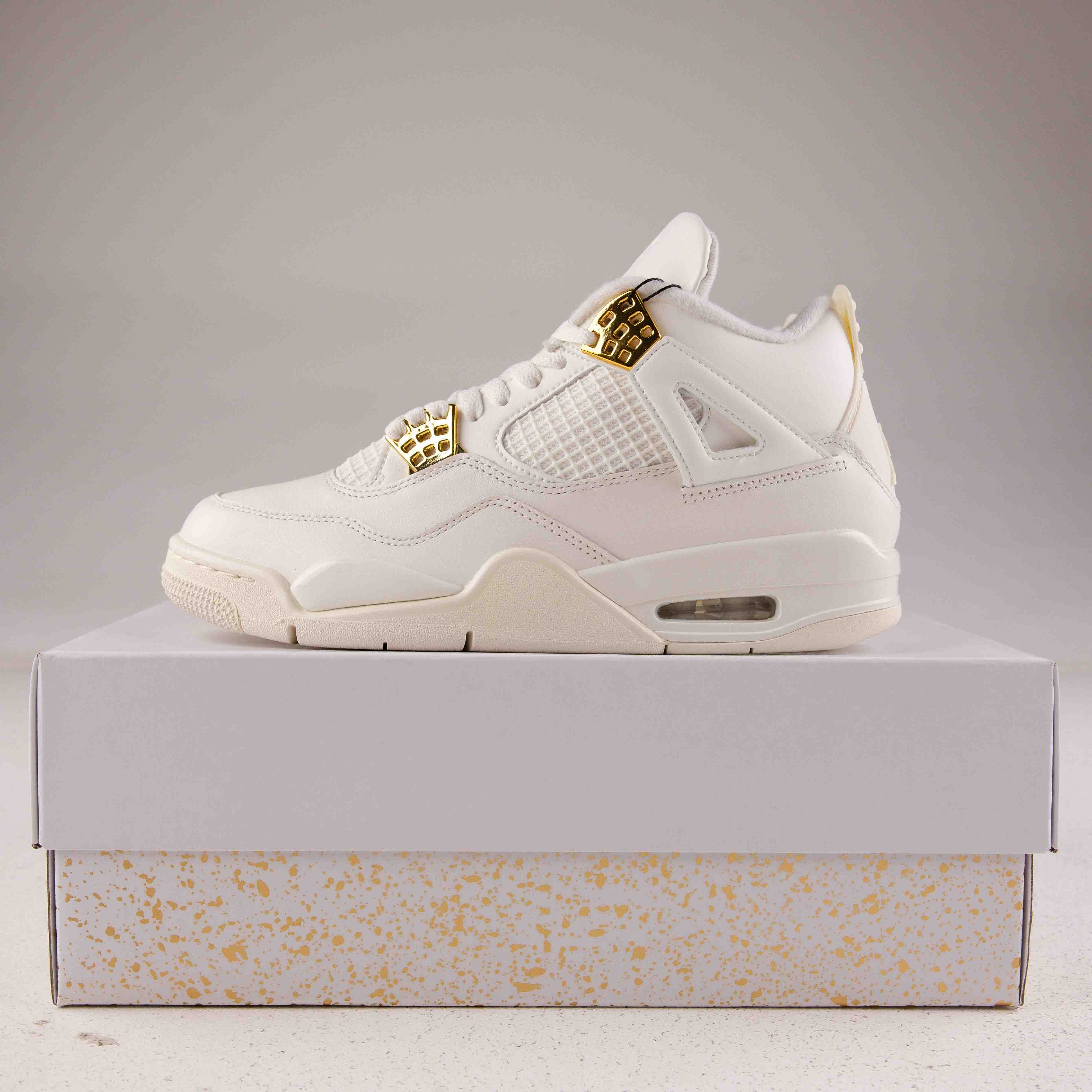 Jordan 4 Retro Metallic Gold (Women's) - Used - 4089