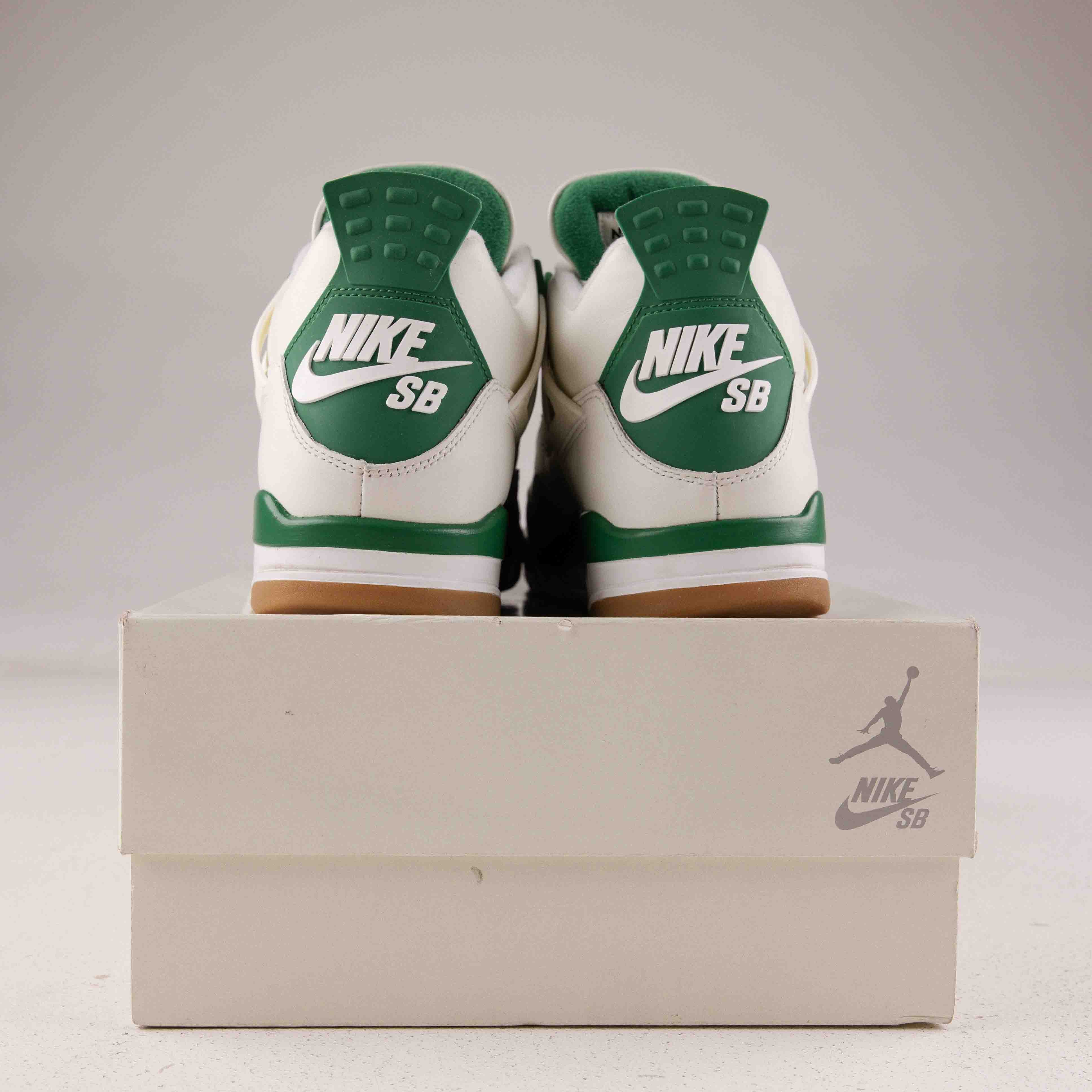Jordan 4 Retro SB Pine Green - Used - 4088