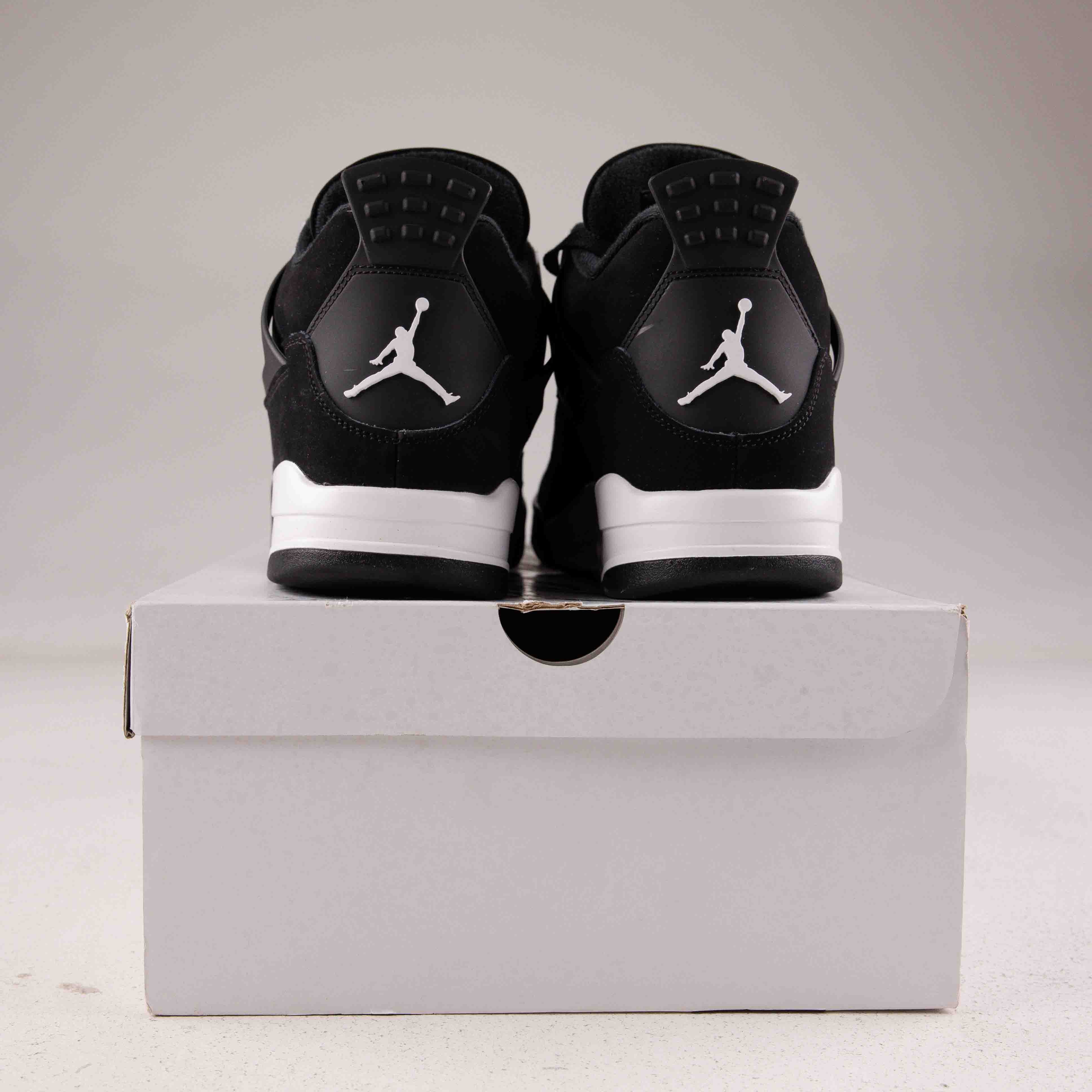 Jordan 4 Retro White Thunder - Used - 4097