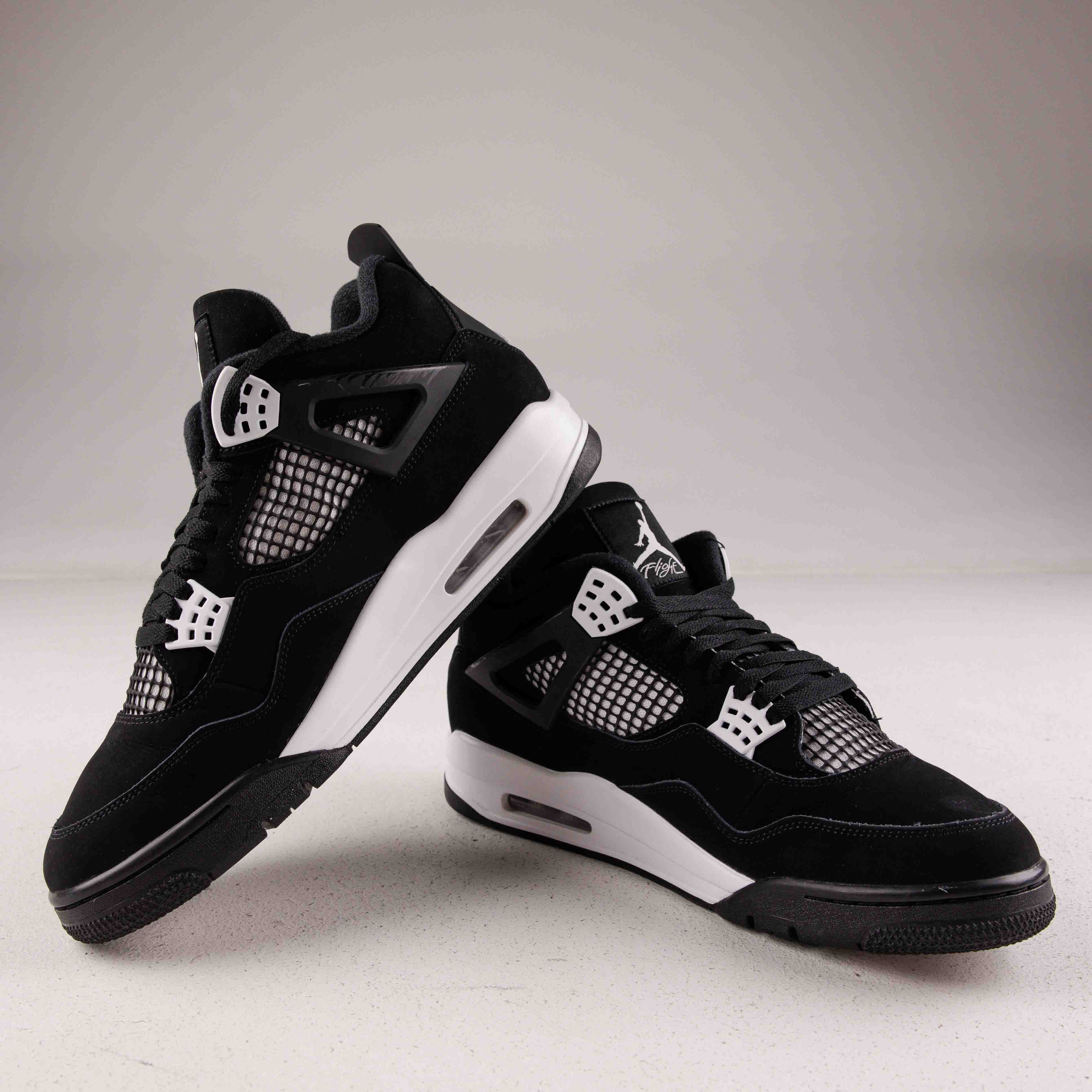 Jordan 4 Retro White Thunder - Used - 4097