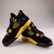 Jordan 4 Retro Thunder (2023) - Used - 4098