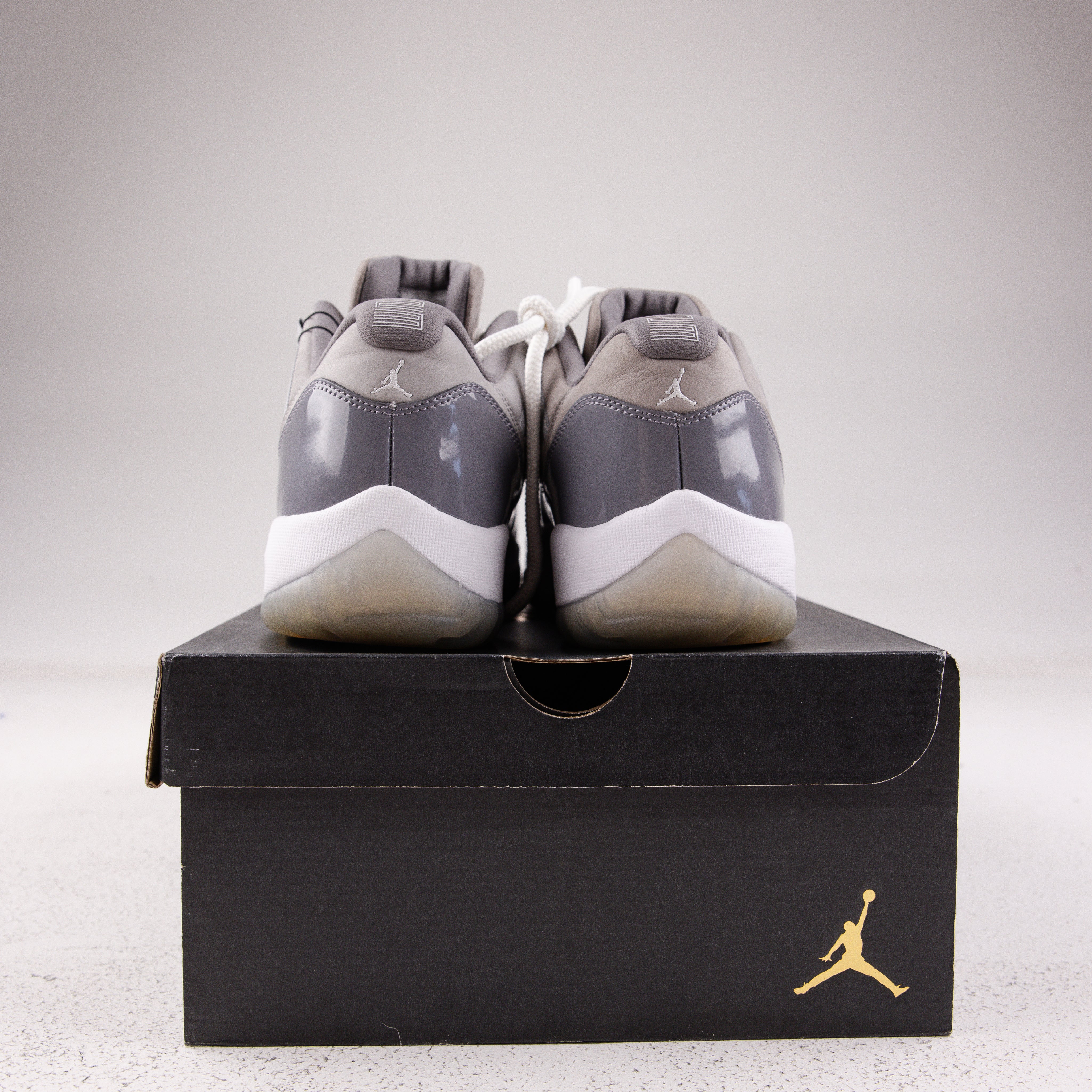 Jordan 11 Retro Low Cool Grey - Used - 1708