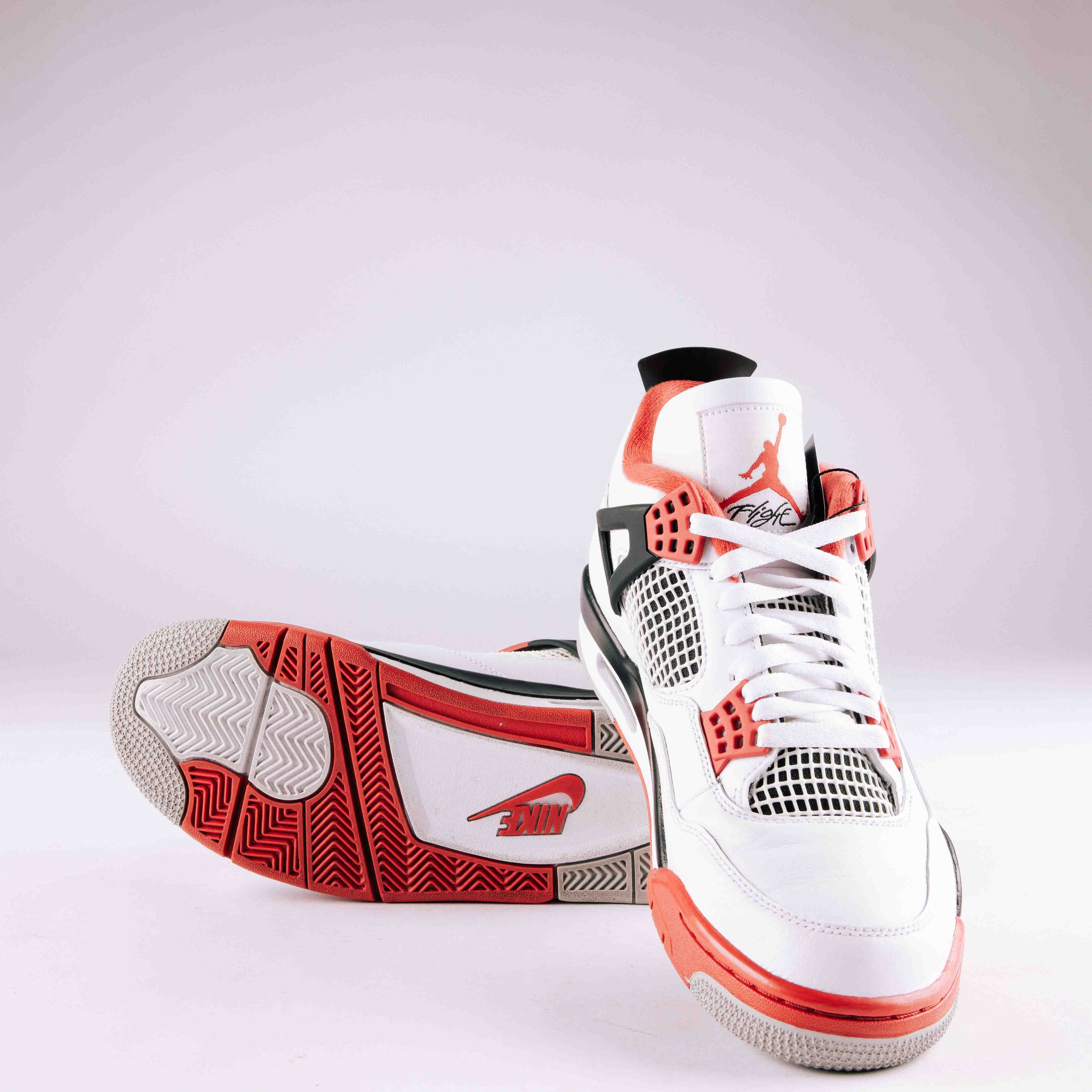 Jordan 4 Retro Fire Red (2020) Used