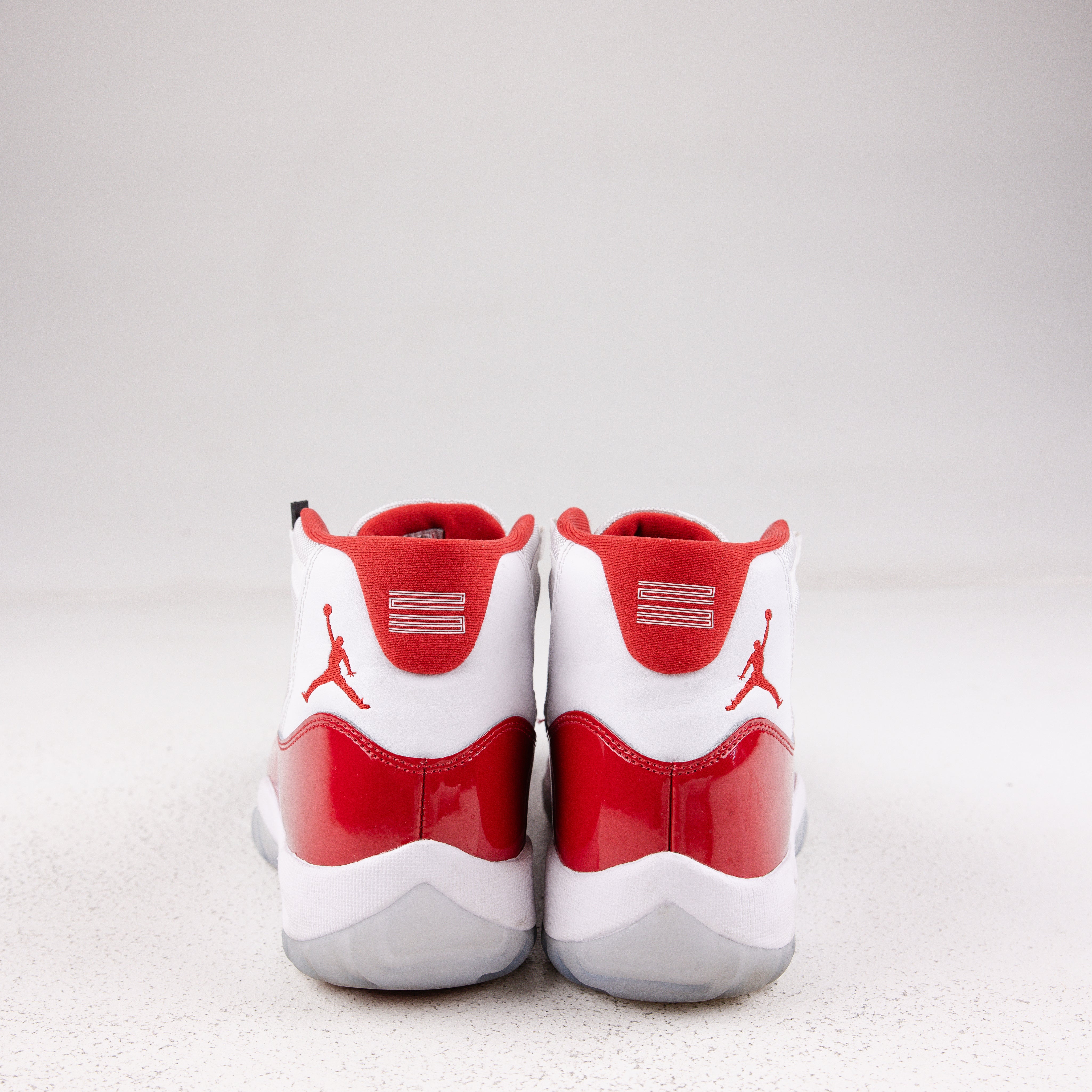 Jordan 11 Retro Cherry (2022) - Used - 4343
