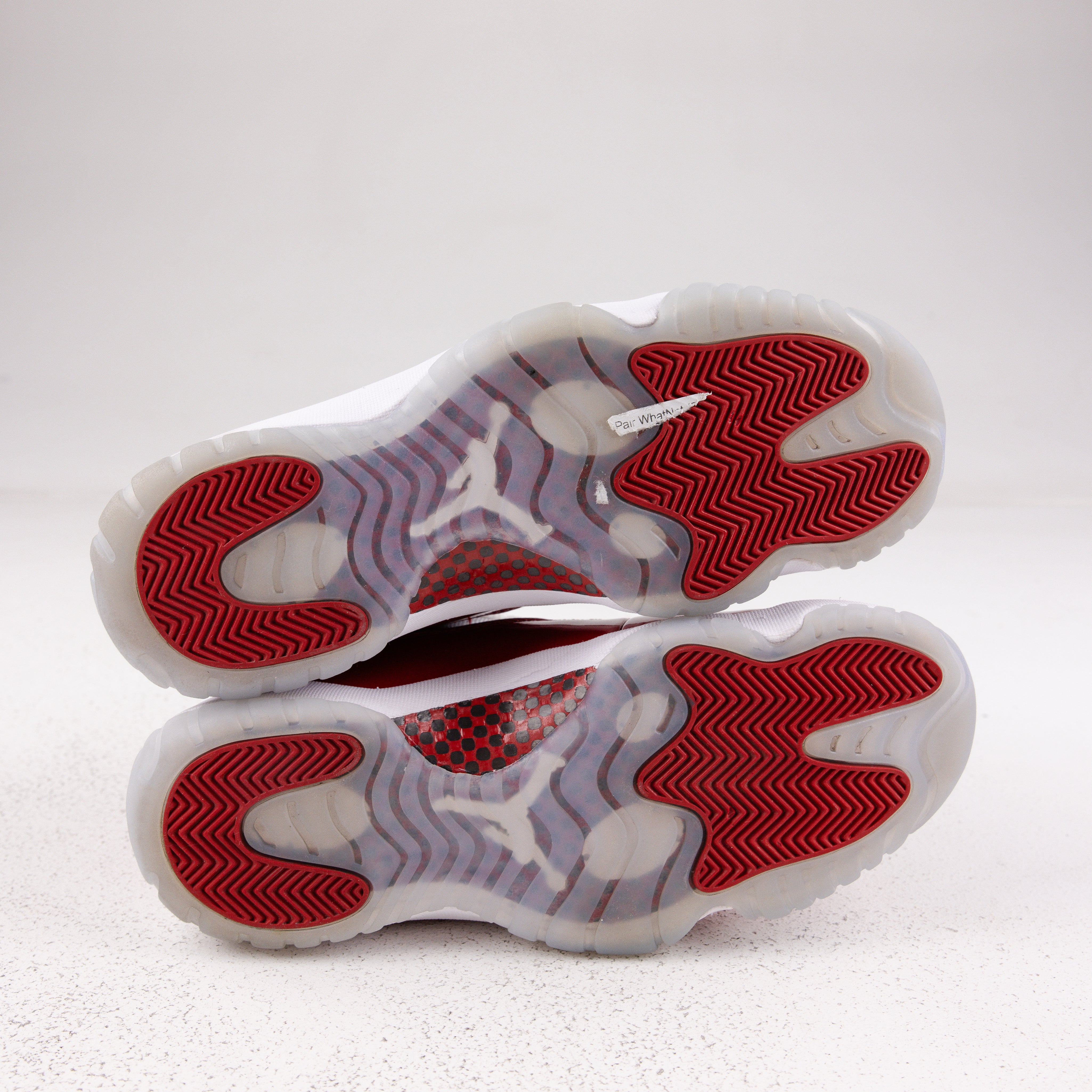 Jordan 11 Retro Cherry (2022) - Used - 4343