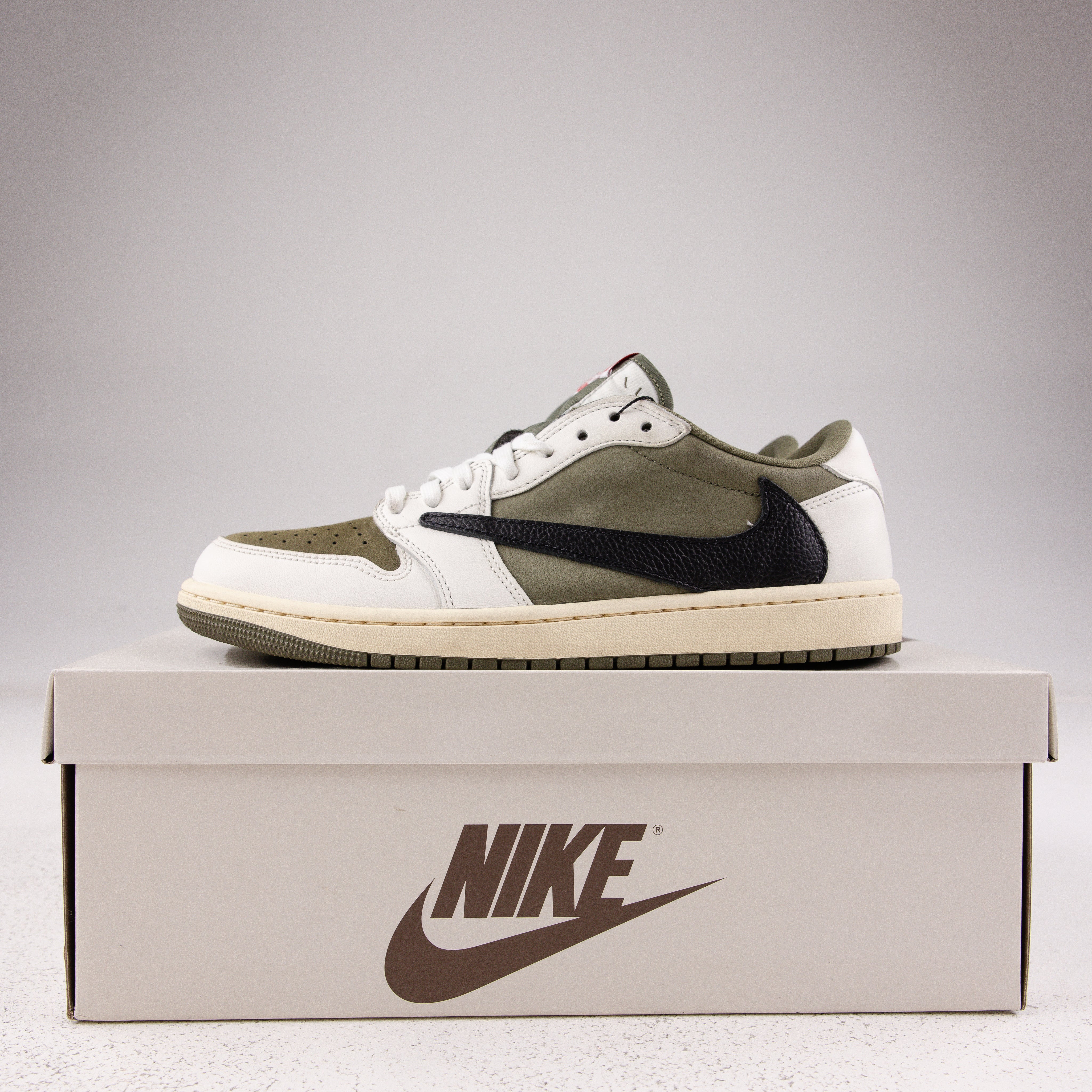 Jordan 1 Retro Low OG SP Travis Scott Medium Olive - Used - 1716