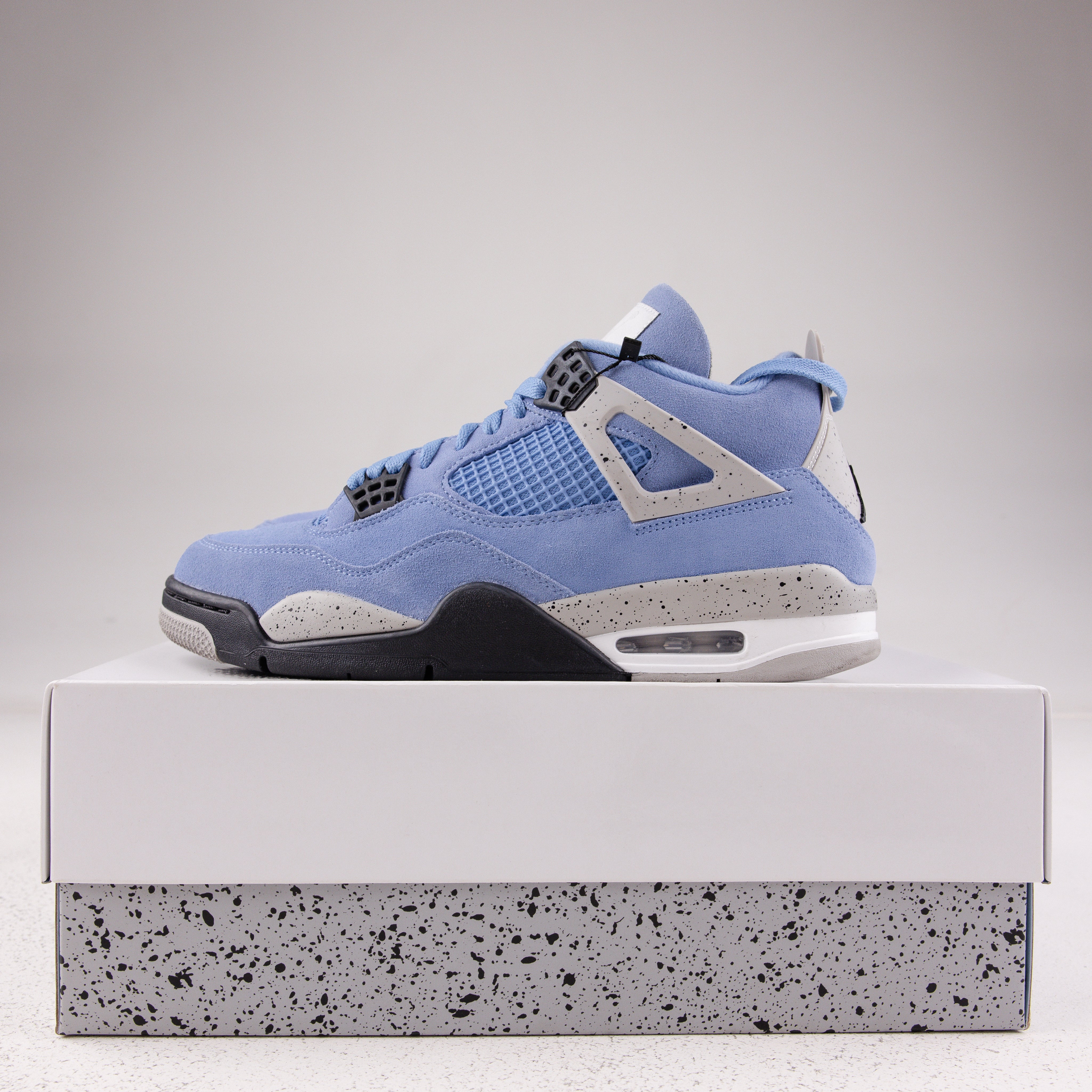 Jordan 4 Retro University Blue - Used - 3701