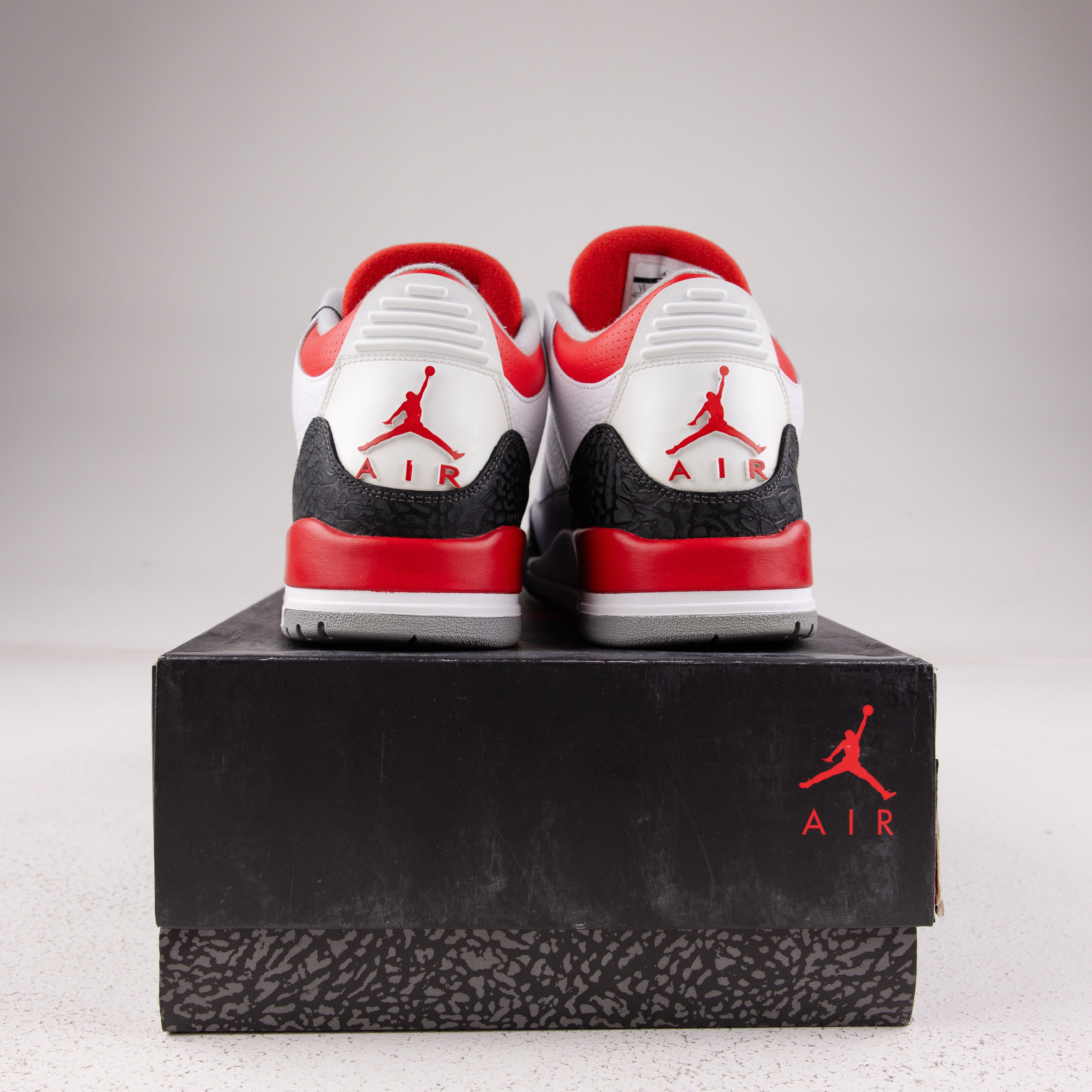 Jordan 3 Retro Fire Red (2013) - Used - 3685