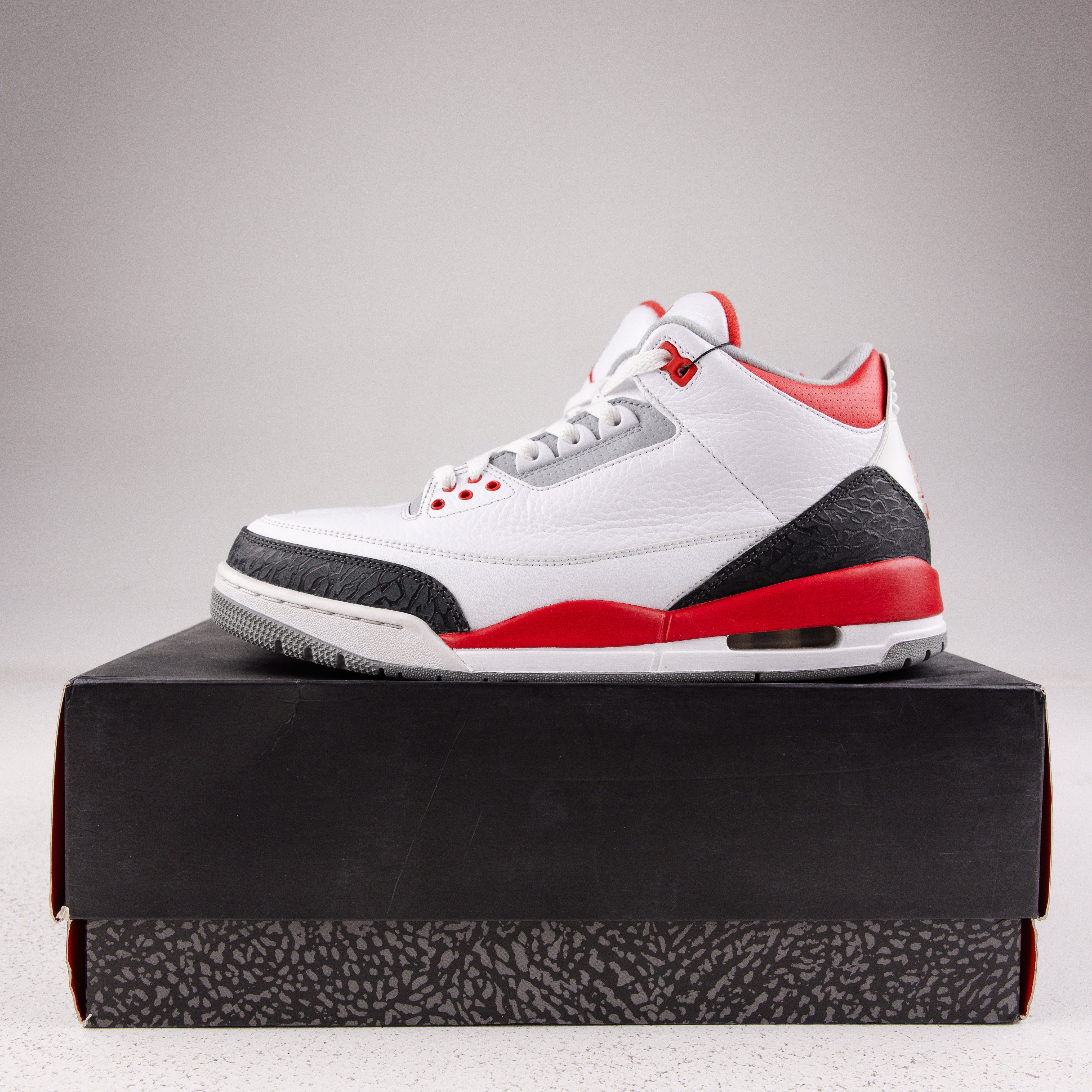 Jordan 3 Retro Fire Red (2013) - Used - 3685 – Common Hype