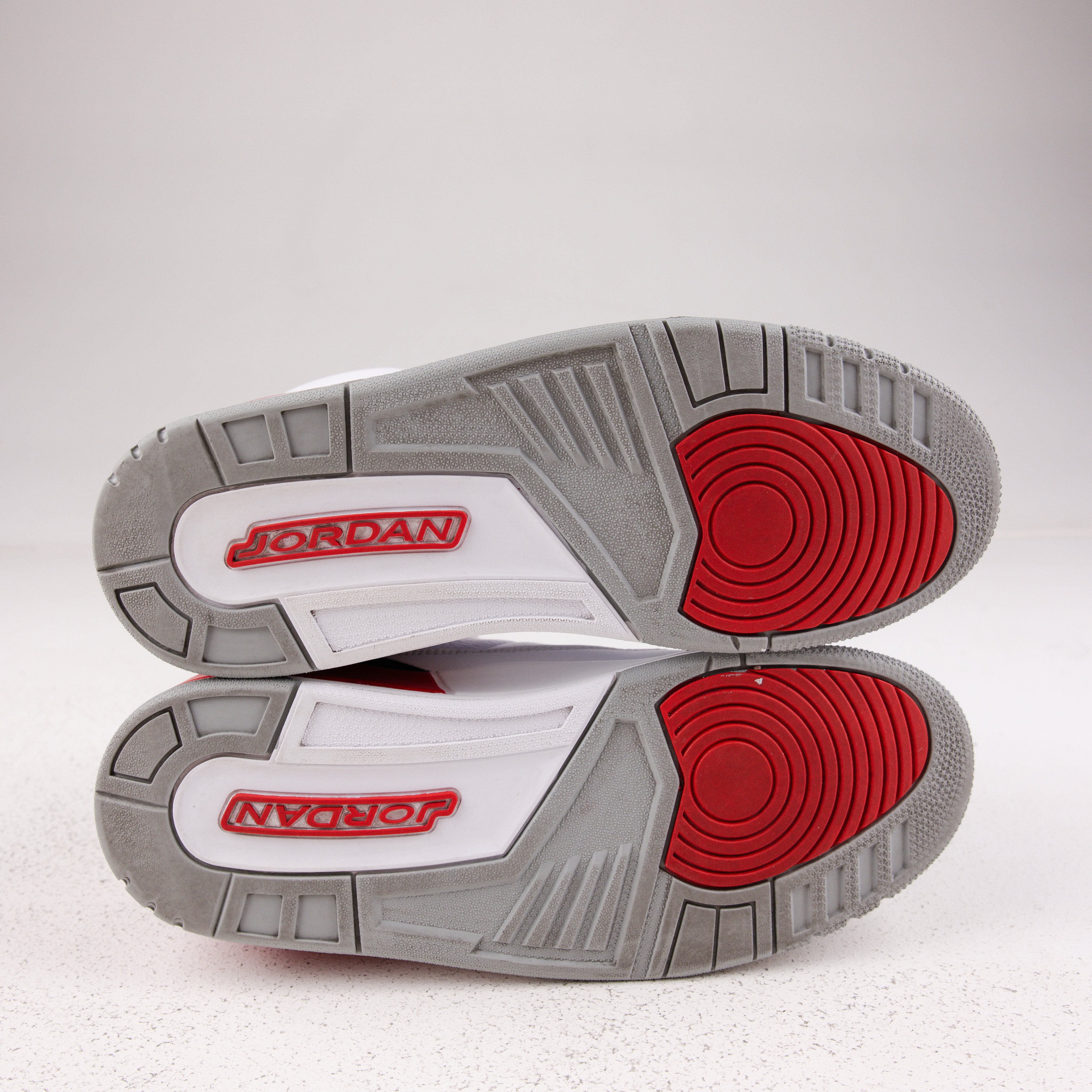 Jordan 3 Retro Fire Red (2013) - Used - 3685