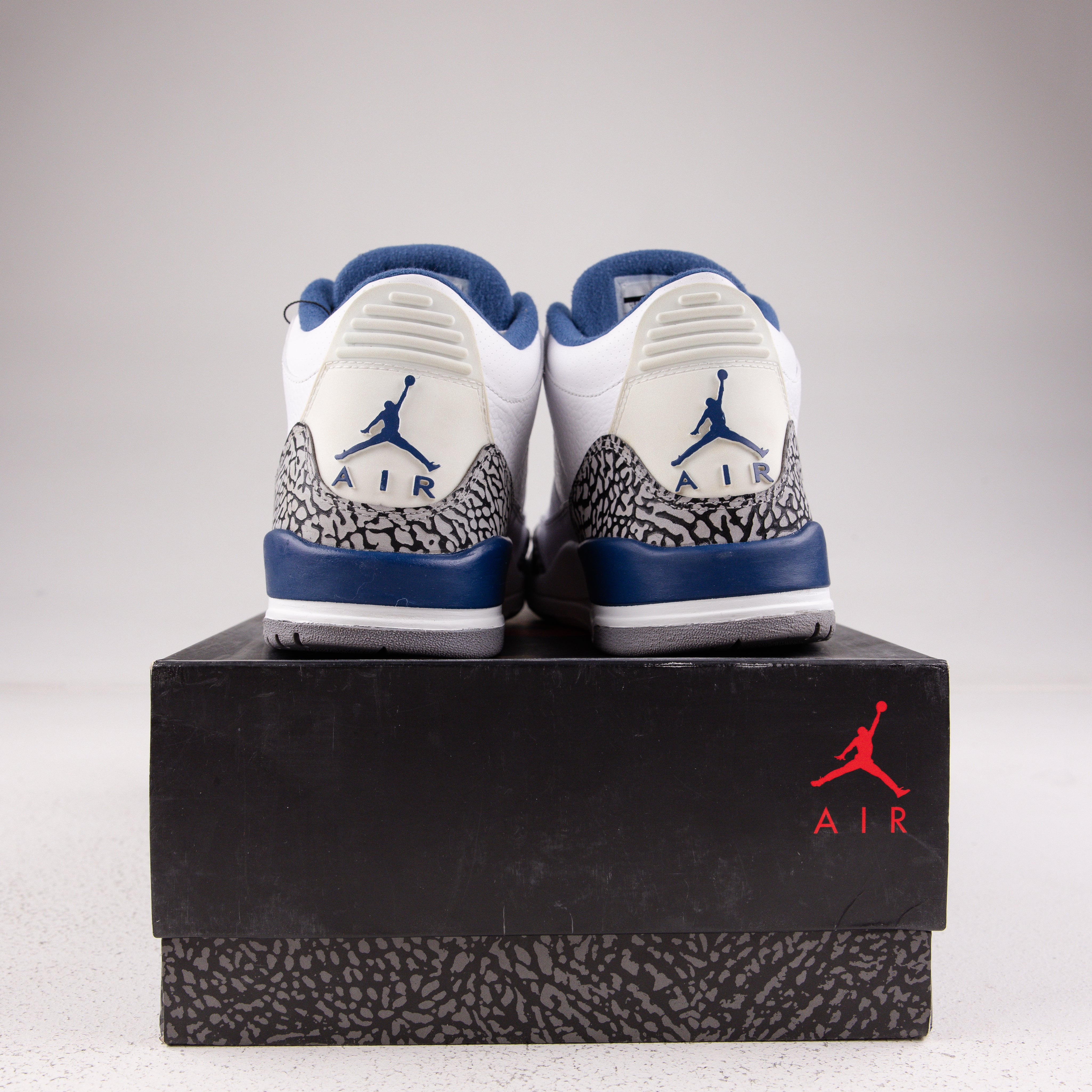 Jordan 3 Retro True Blue (2011) - Used - 3686