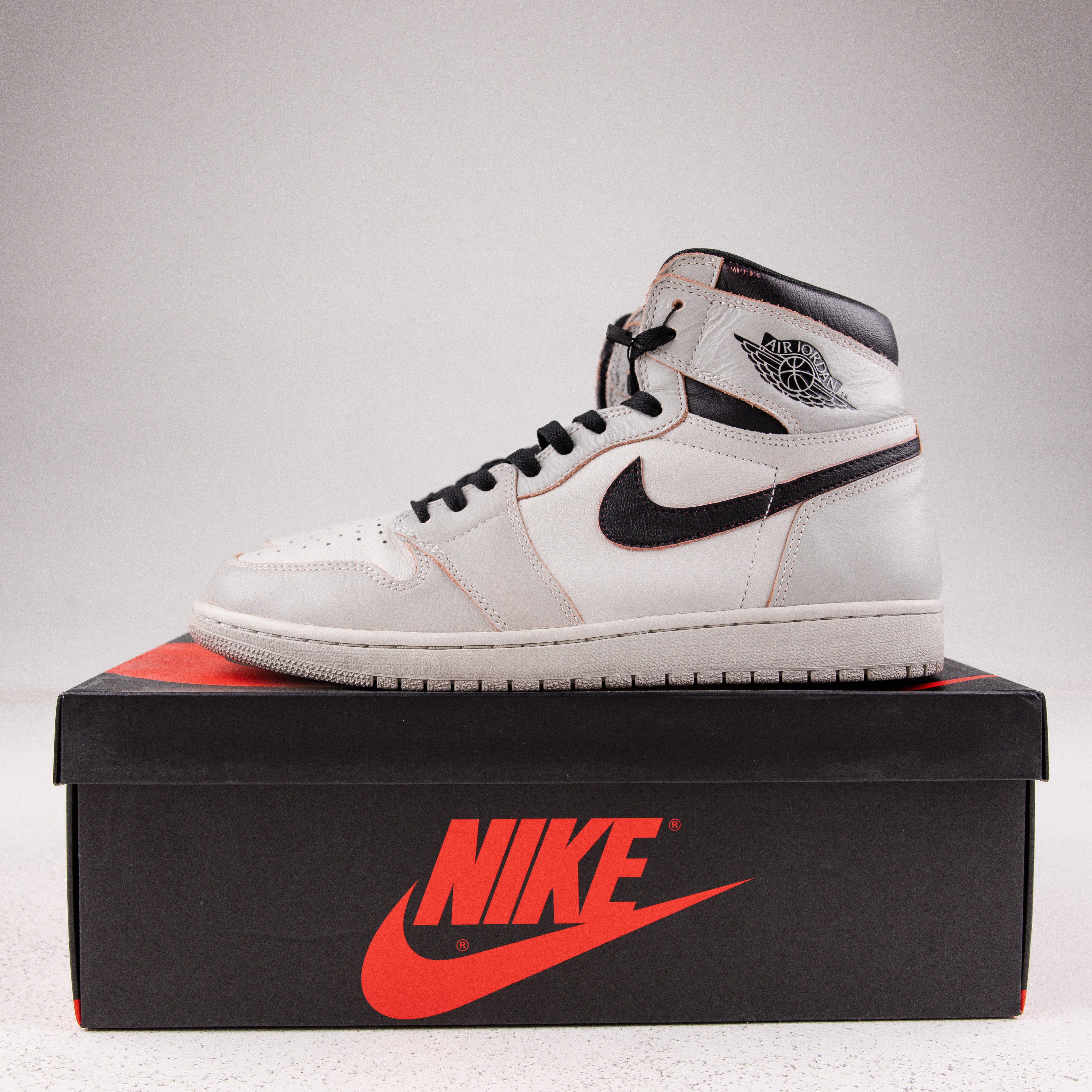 Jordan 1 Retro High OG Defiant SB NYC to Paris - Used - 3690