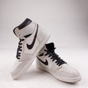 Jordan 1 Retro High OG Defiant SB NYC to Paris - Used - 3690