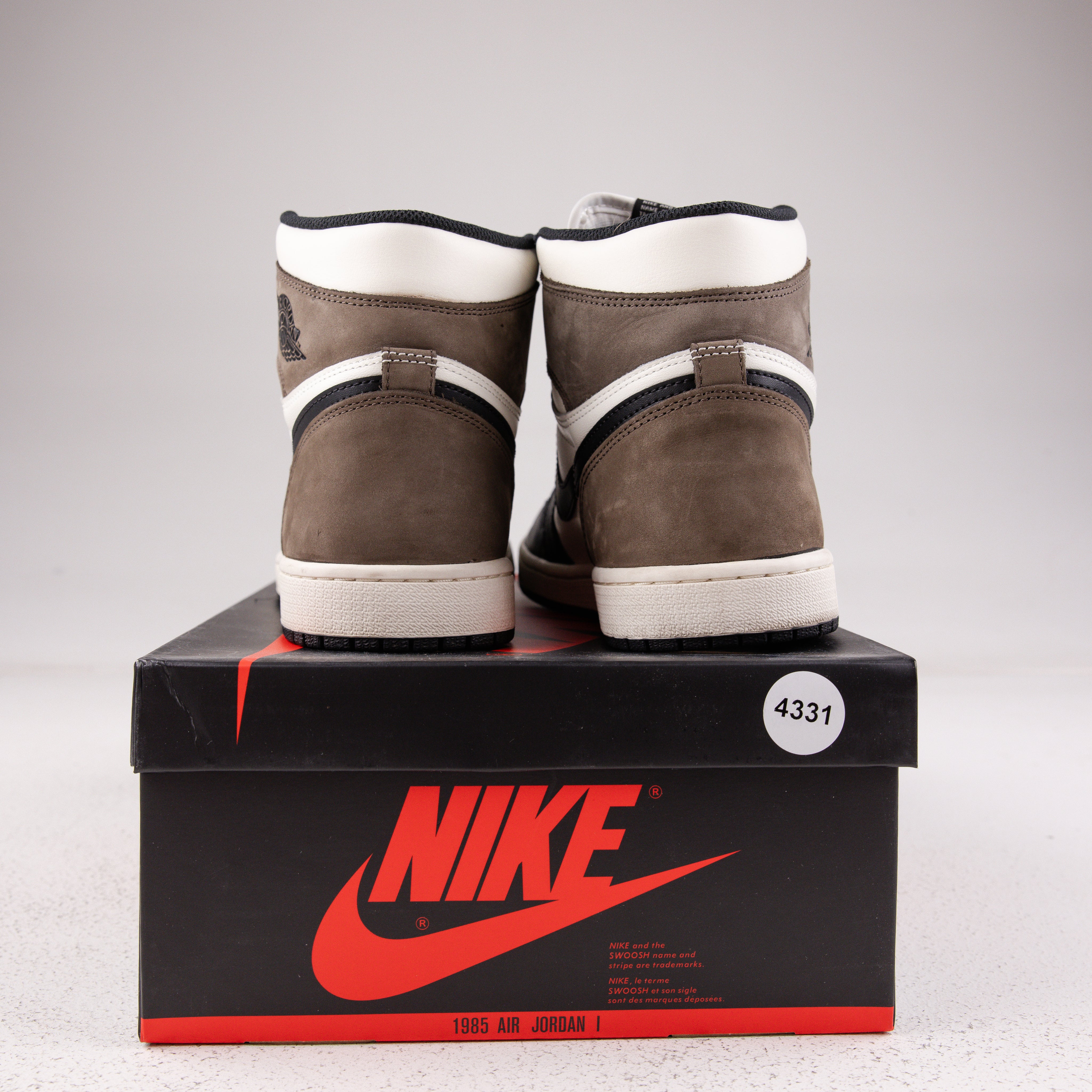 Jordan 1 Retro High Dark Mocha - Used - 4331