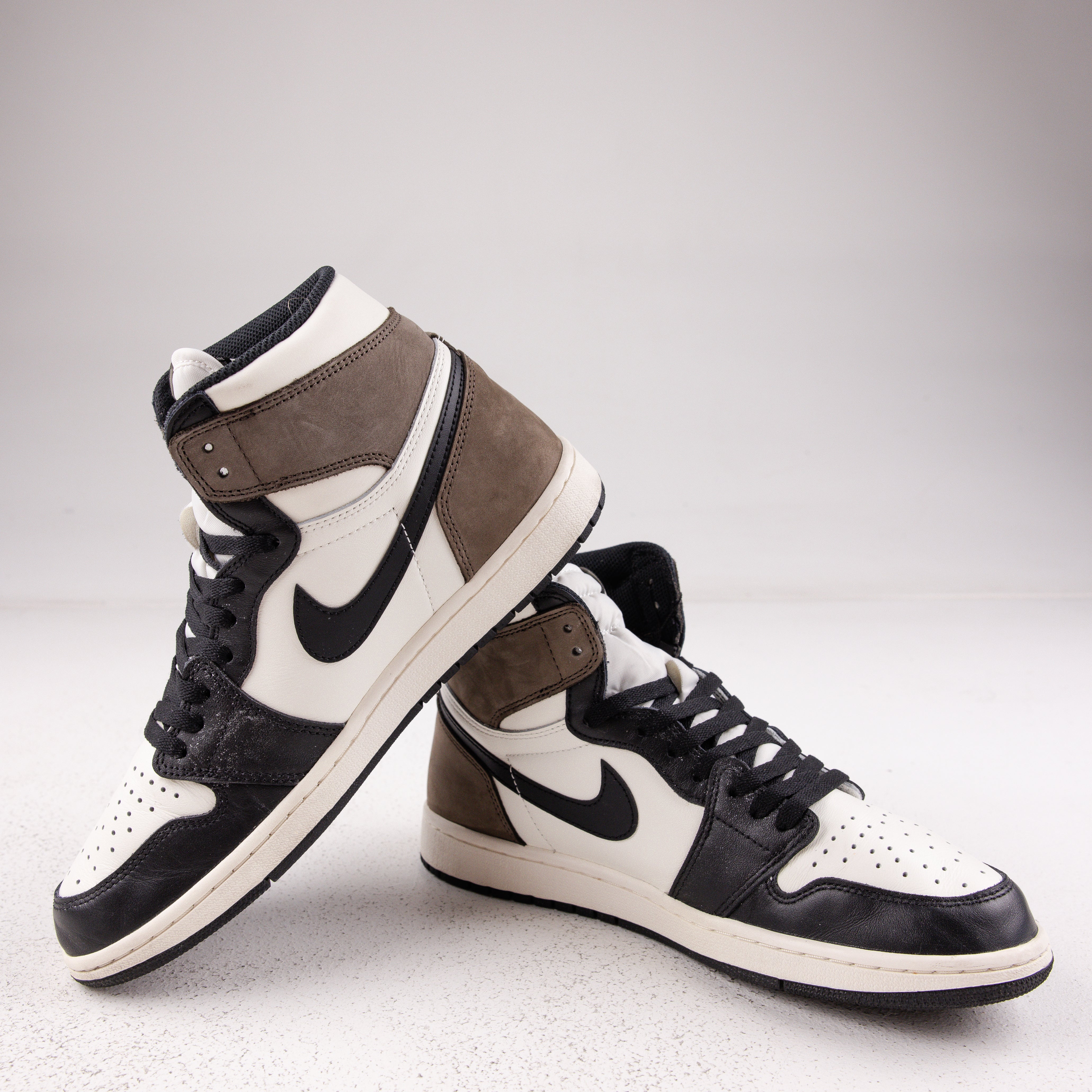 Jordan 1 Retro High Dark Mocha - Used - 4331 – Common Hype