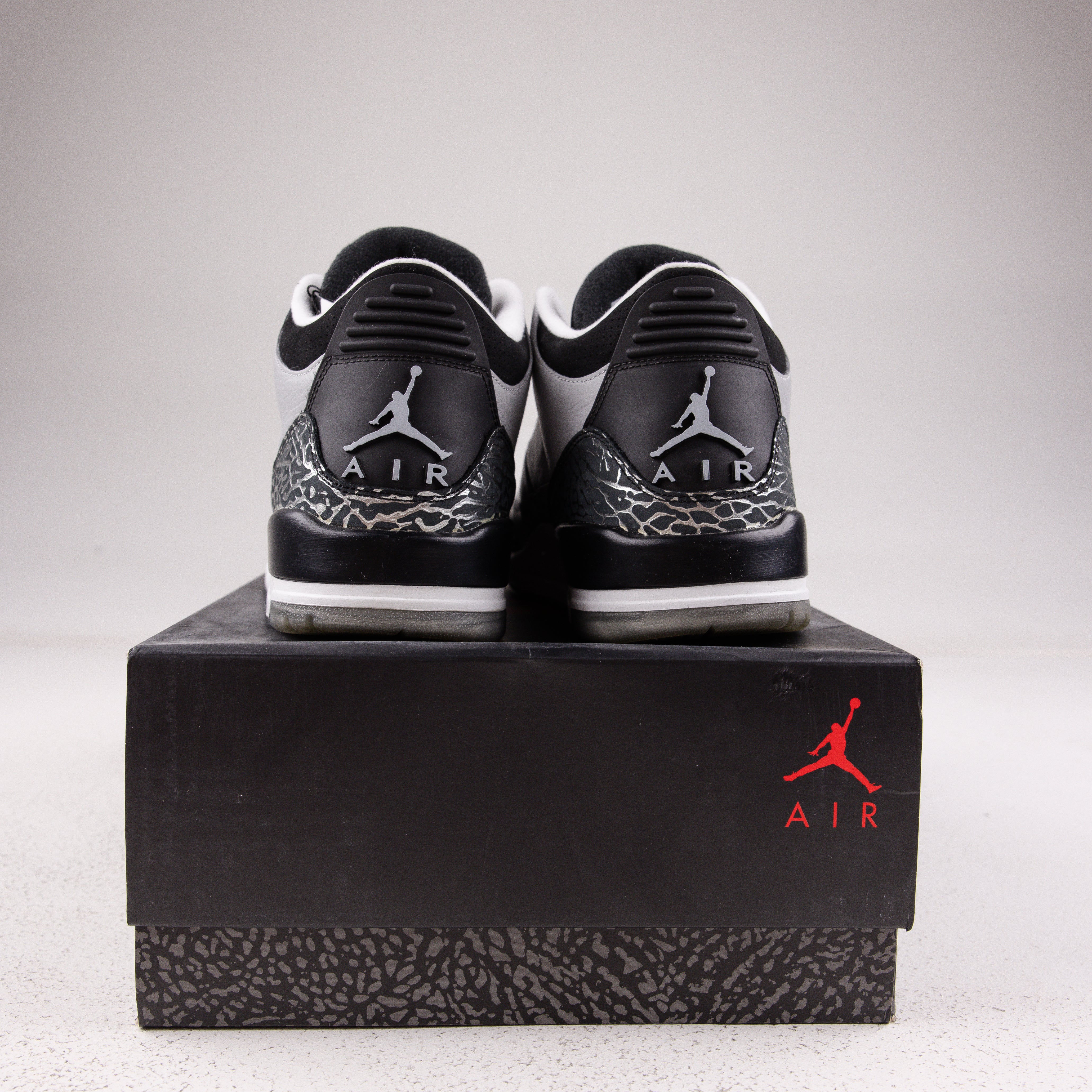 Jordan 3 Retro Wolf Grey - Used - 3702 – Common Hype