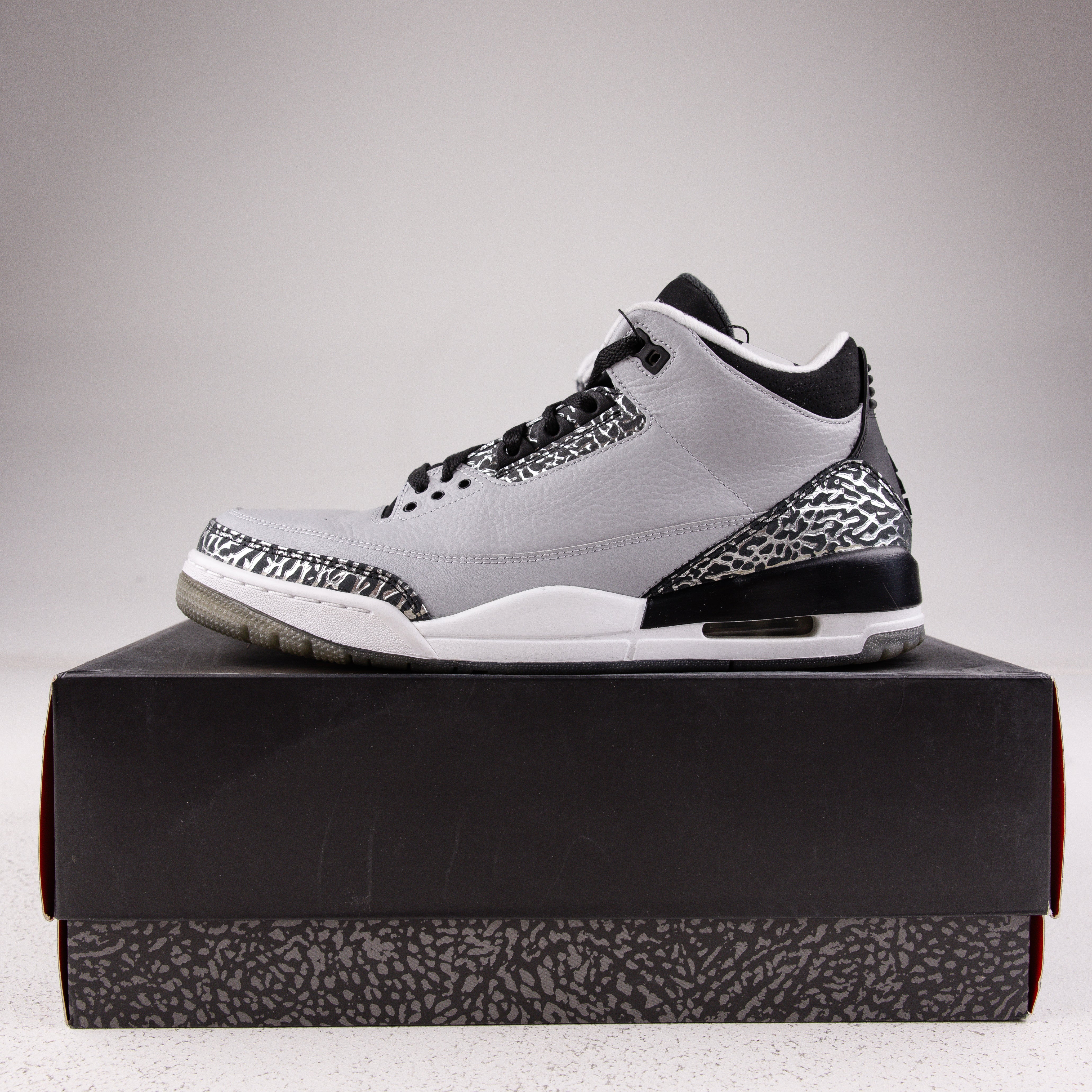 Jordan 3 Retro Wolf Grey - Used - 3702 – Common Hype