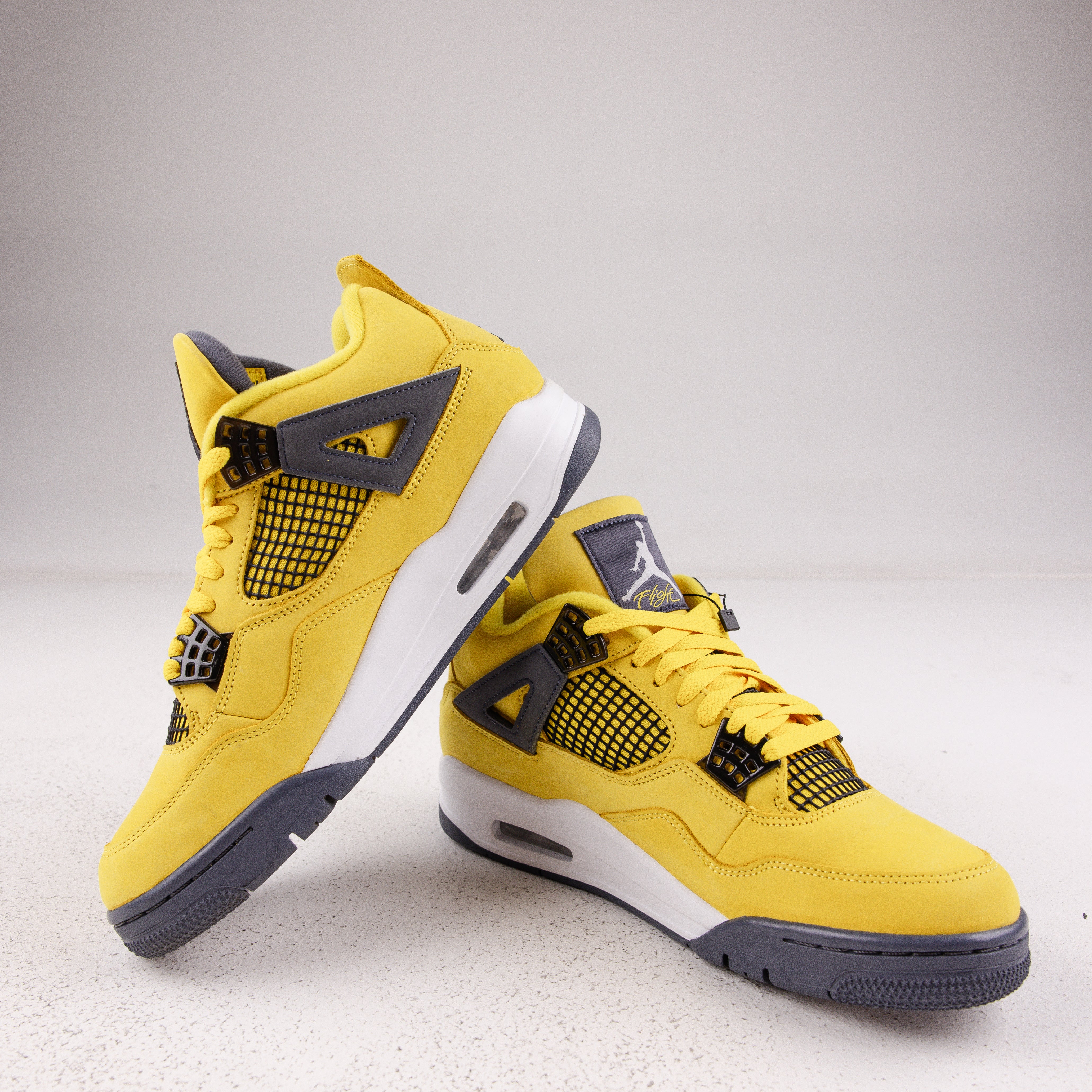 Jordan 4 Retro Lightning (2021) - Used - 1733