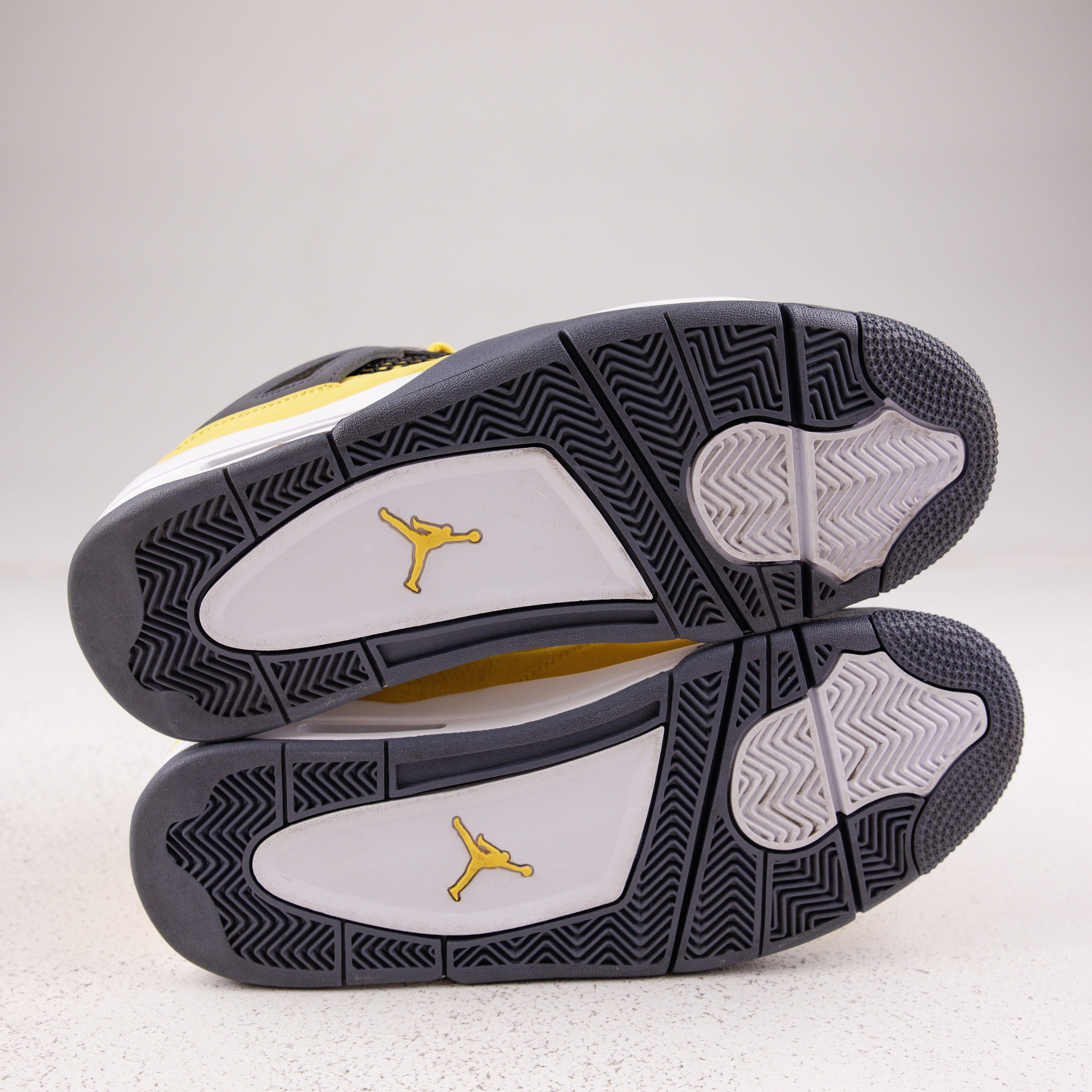 Jordan 4 Retro Lightning (2021) - Used - 1733
