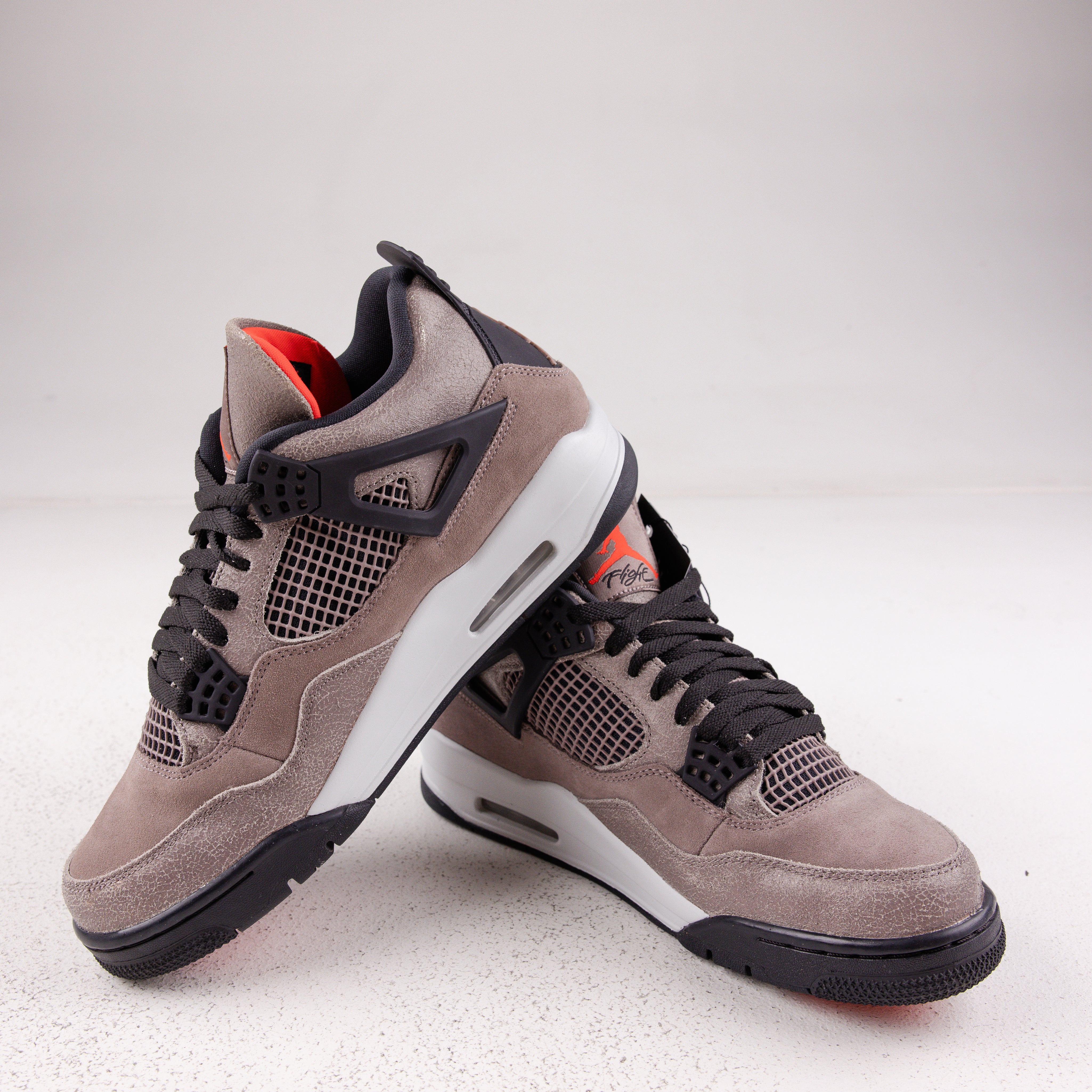 Jordan 4 Retro Taupe Haze - Used - 4327