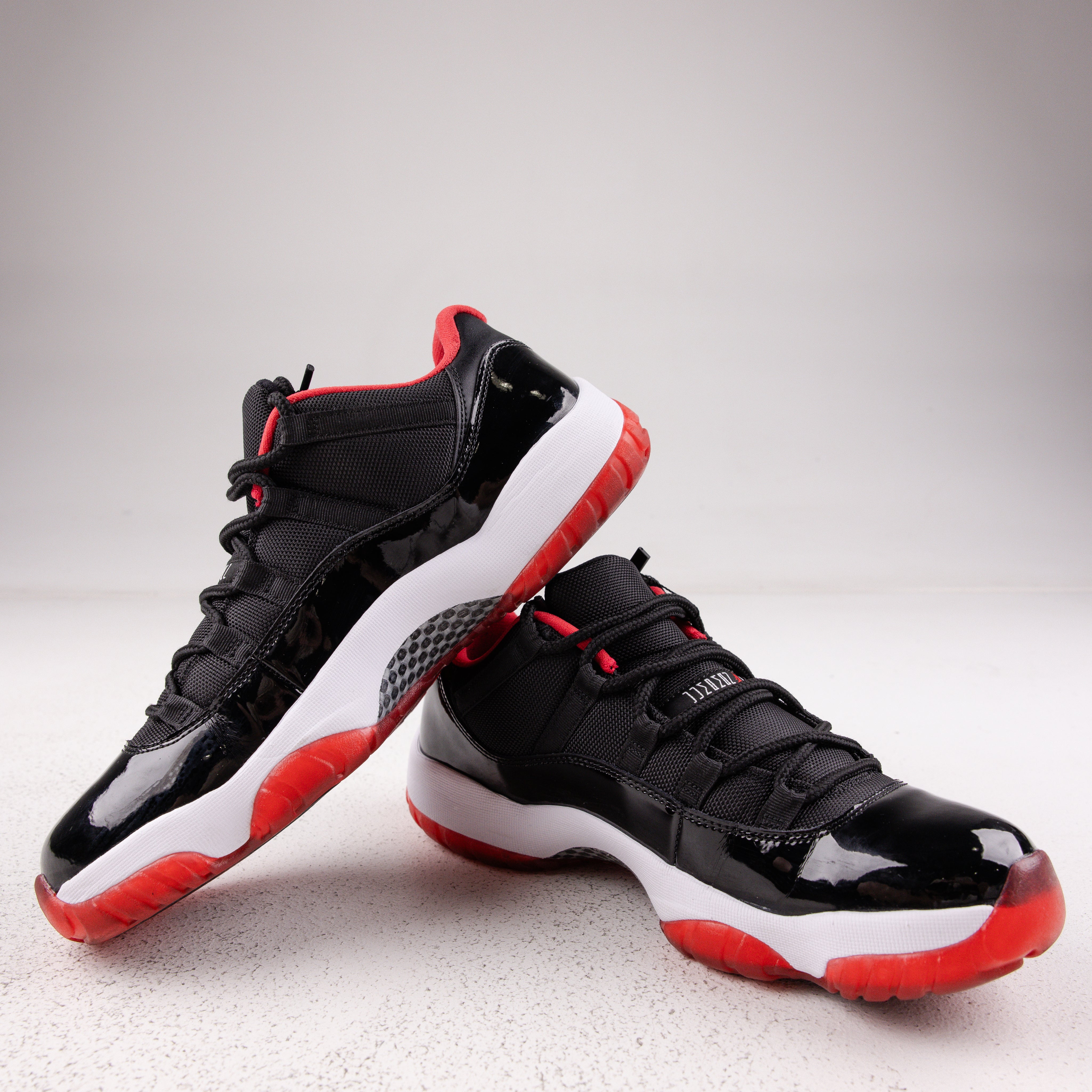 Jordan 11 Retro Low Bred (2015) - Used - 3688
