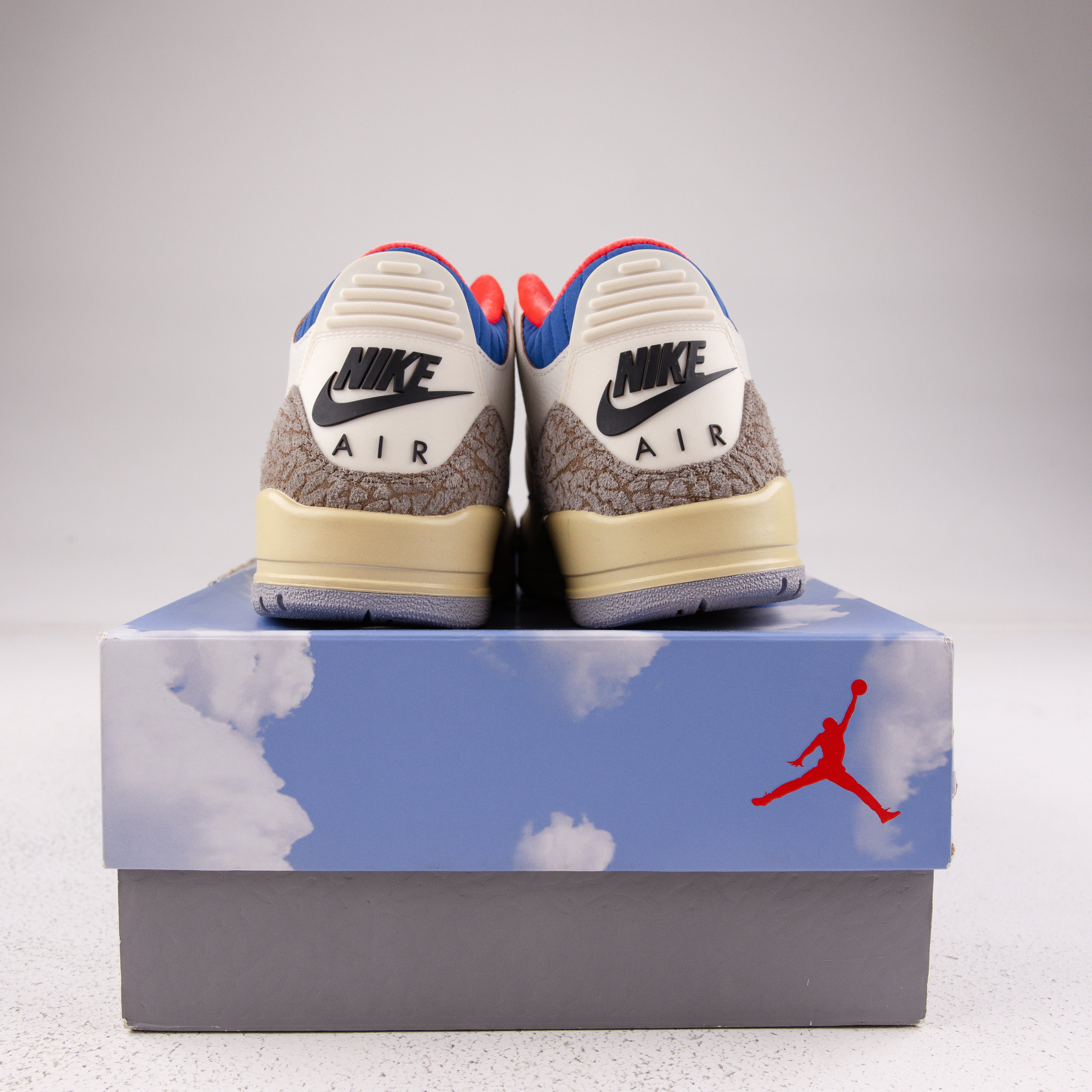 Jordan 3 Retro Seoul 2.0 - Used - 4350