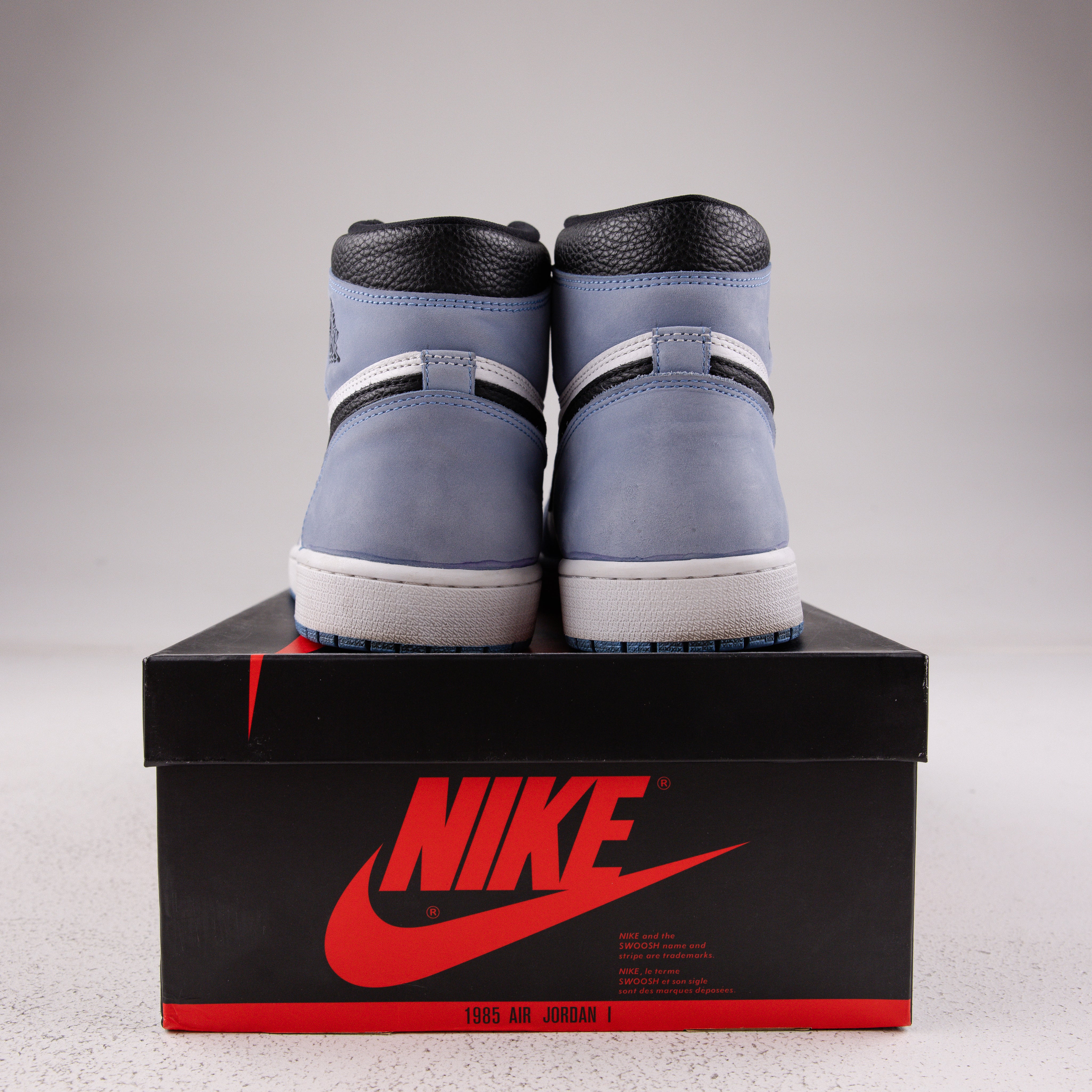 Jordan 1 Retro High White University Blue Black - Used - 4340