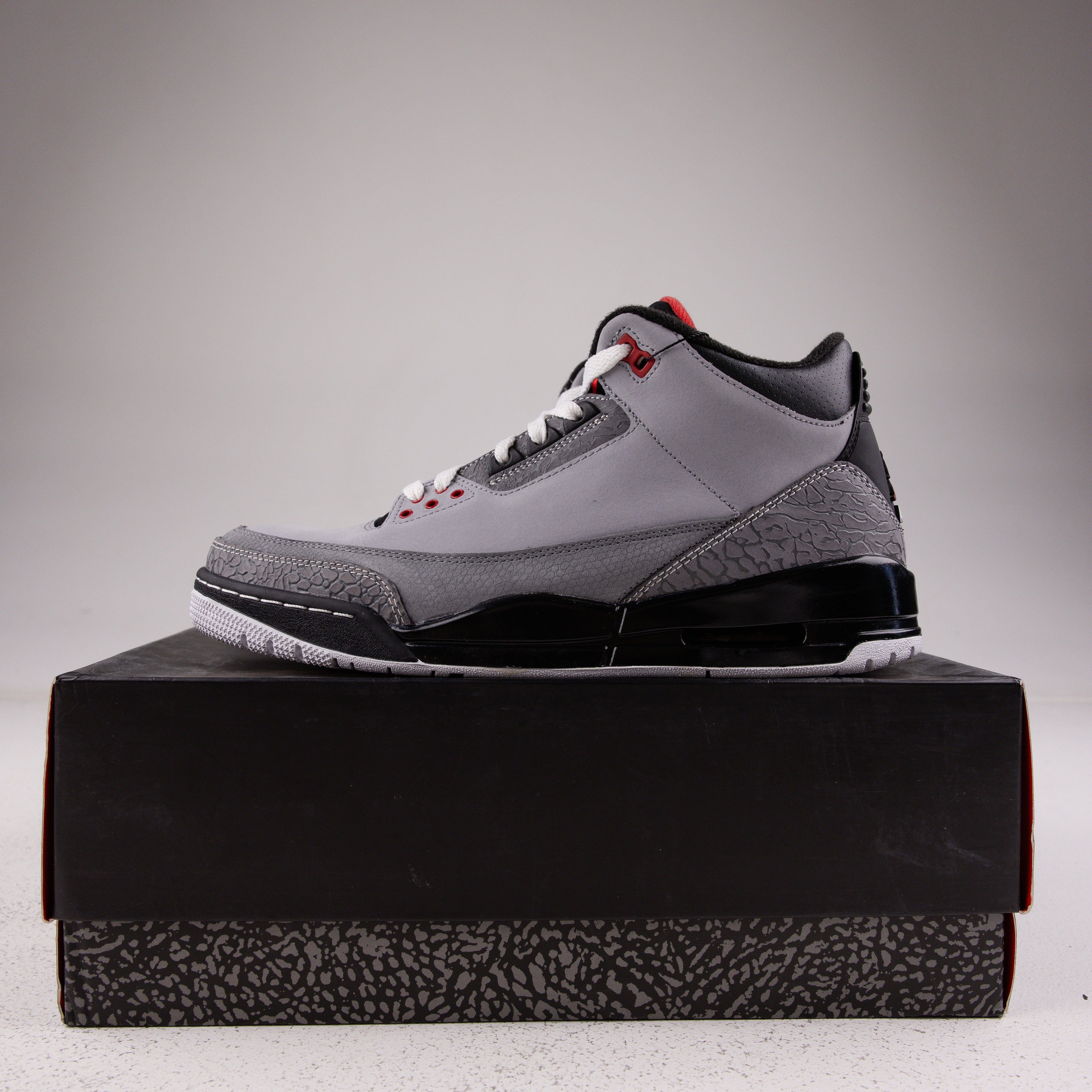 Jordan 3 Retro Stealth - Used - 3691