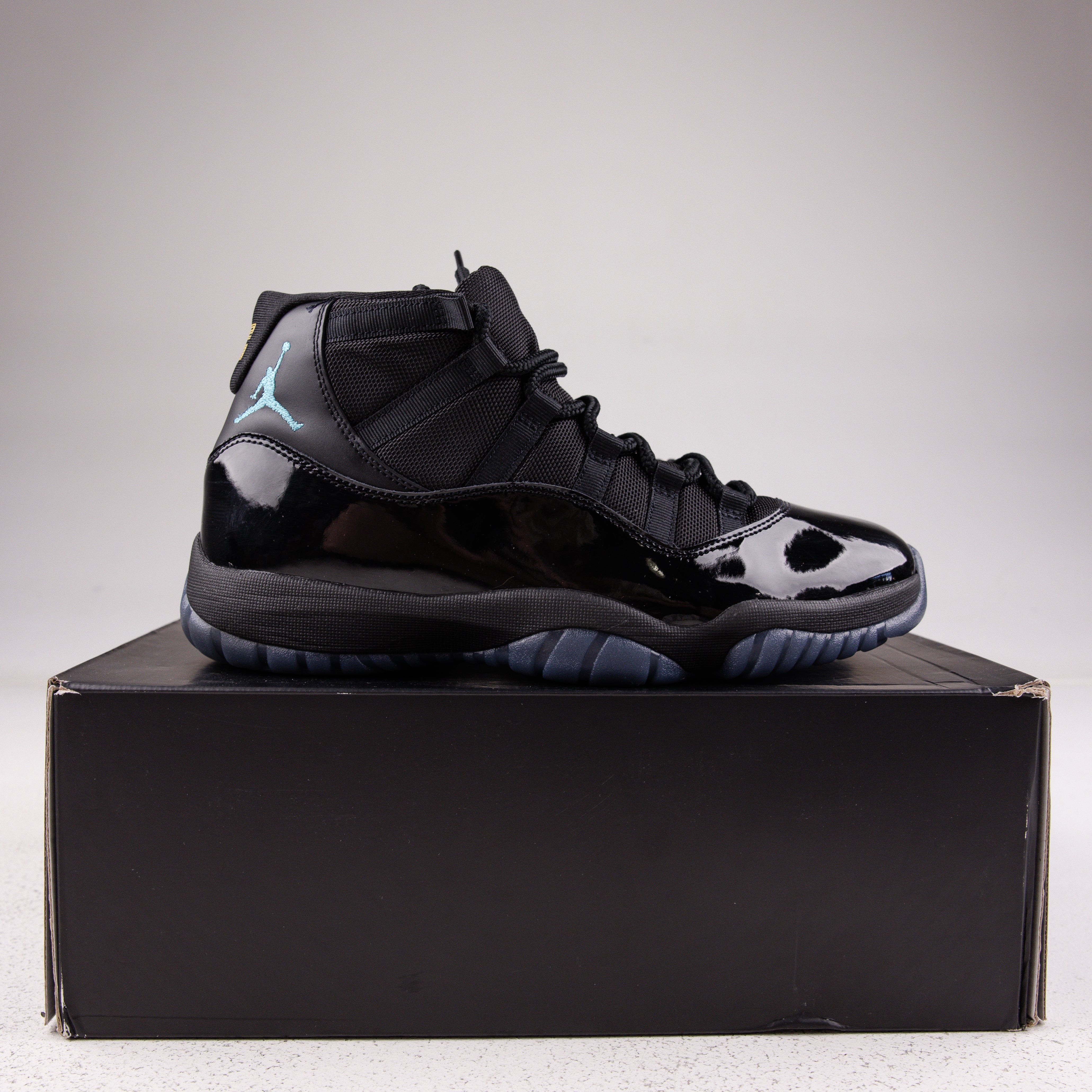 Jordan 11 Retro Gamma Blue (2025) - Used - 4355