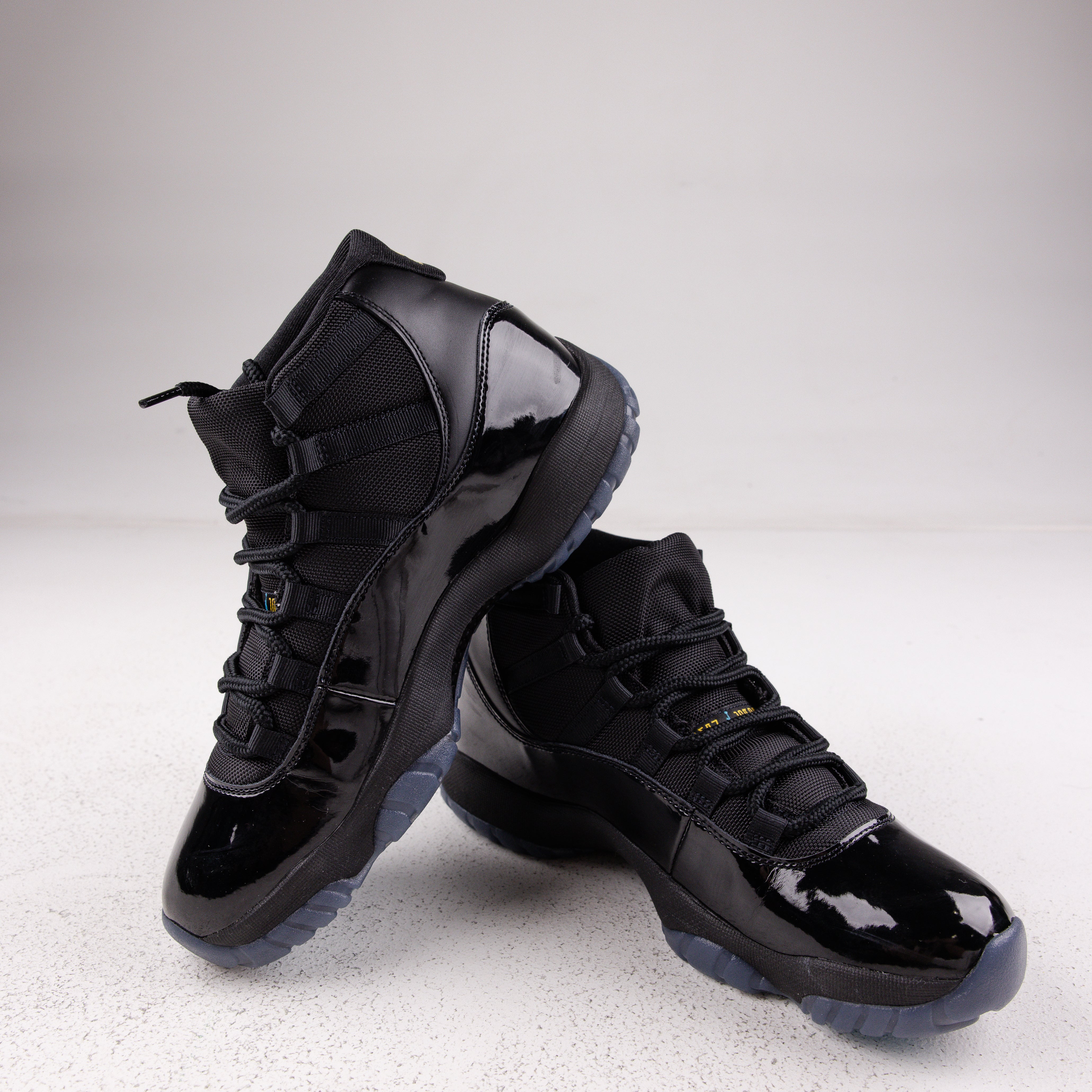 Jordan 11 Retro Gamma Blue (2025) - Used - 4355
