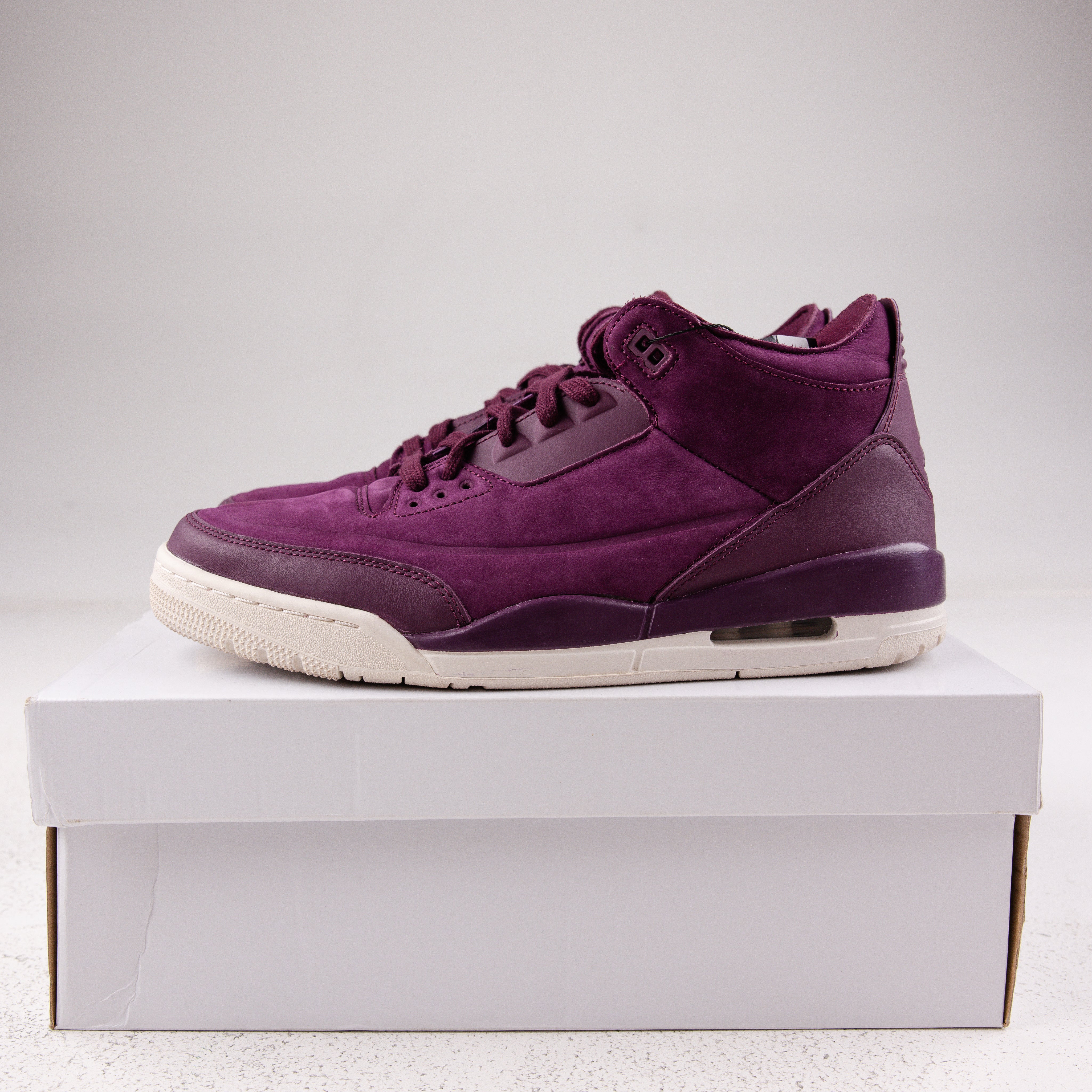 Jordan 3 Retro Bordeaux (Women's) - Used - 3693