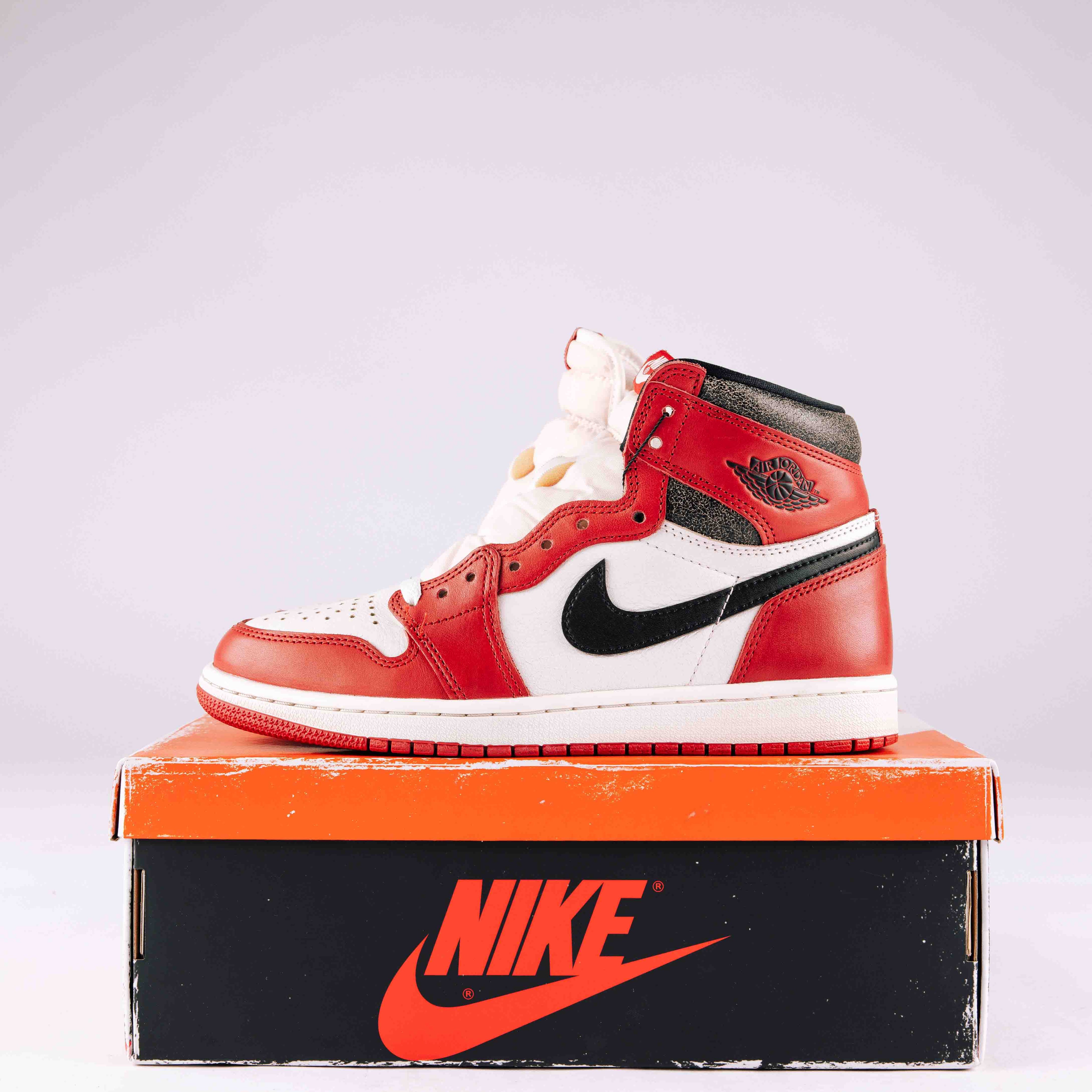 Jordan 1 Retro High OG Chicago Lost and Found (Used)