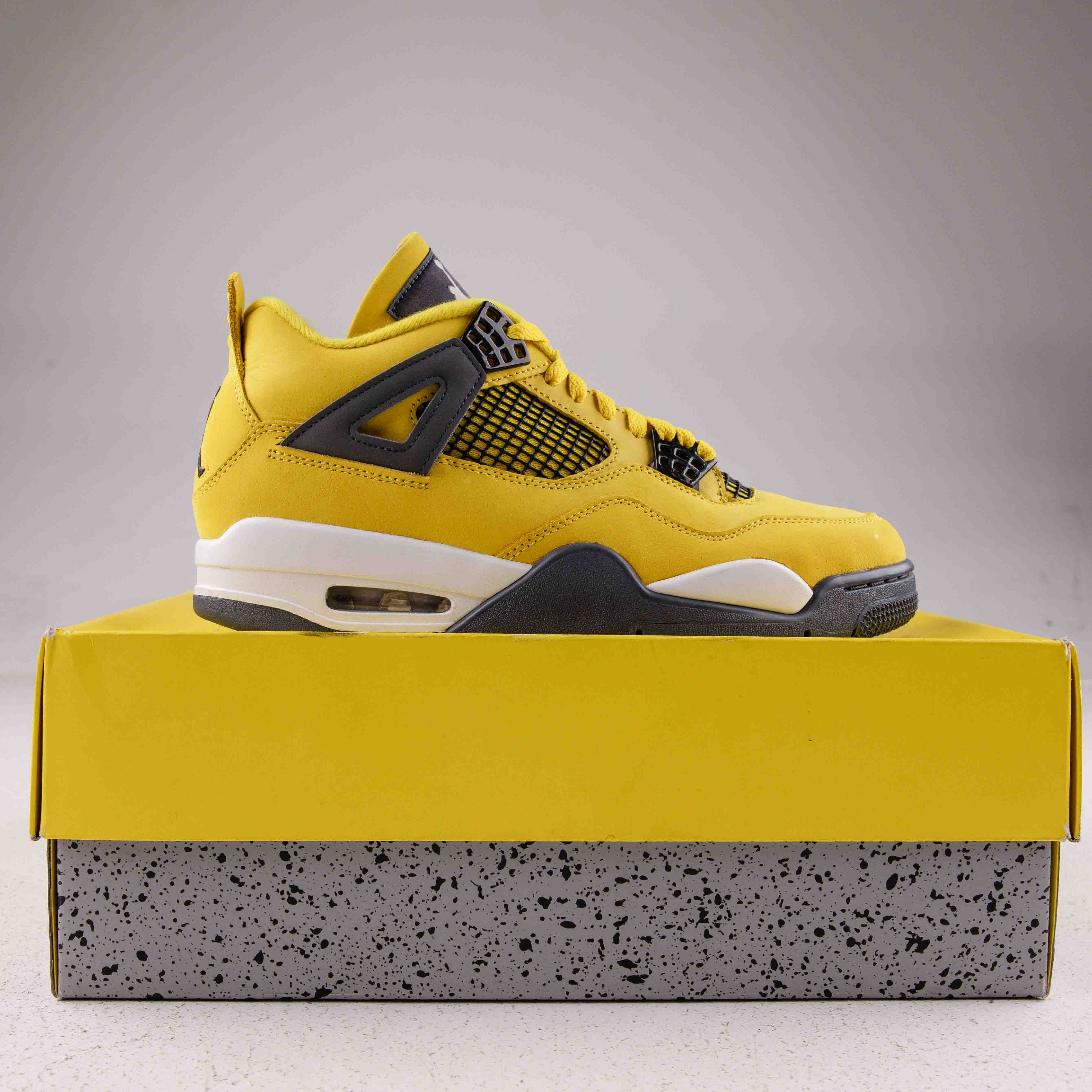 Jordan 4 Retro Lightning (2021) - Used - 1489 - Common Hype