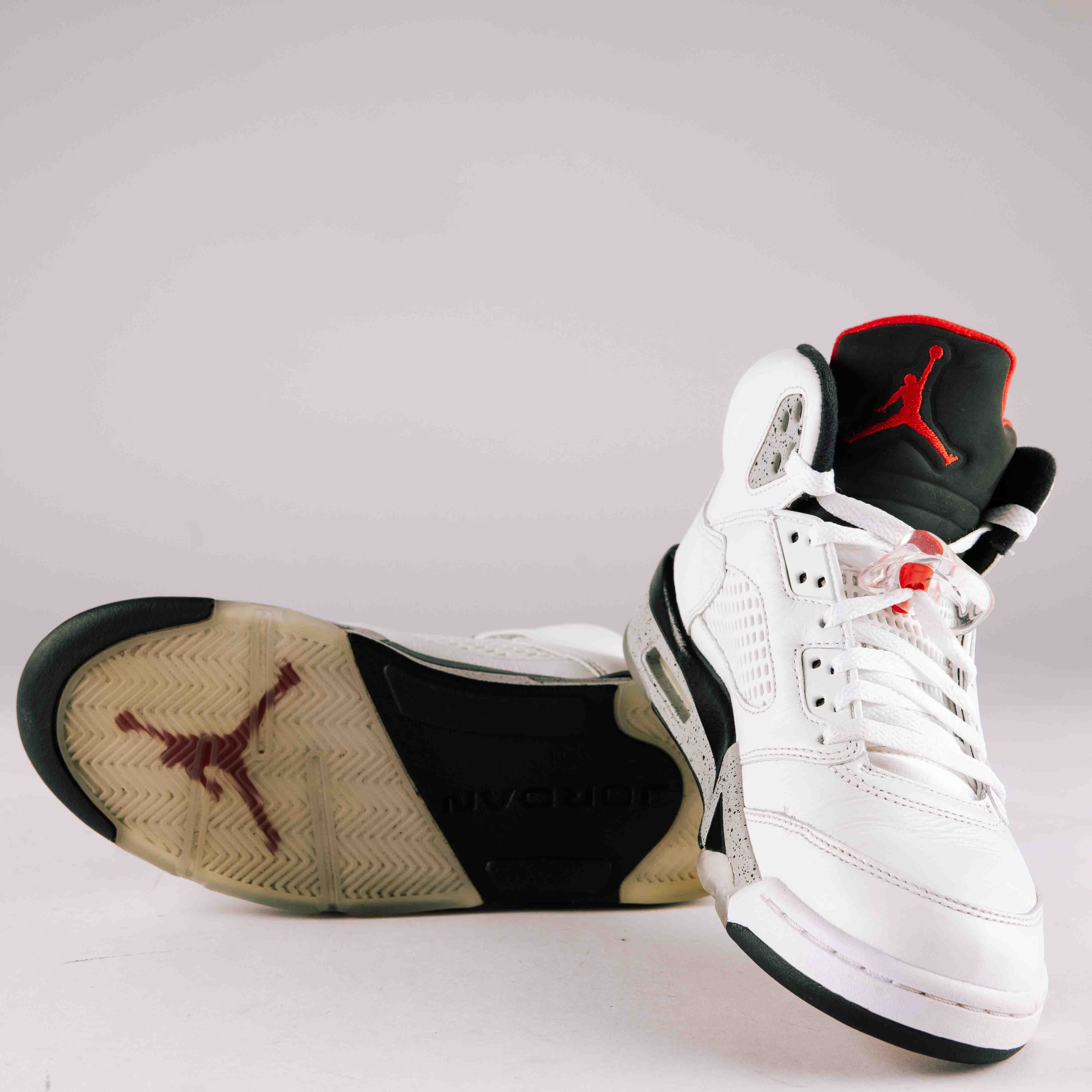 Air Jordan Retro 5 White Cement - Used - 0214 - Common Hype