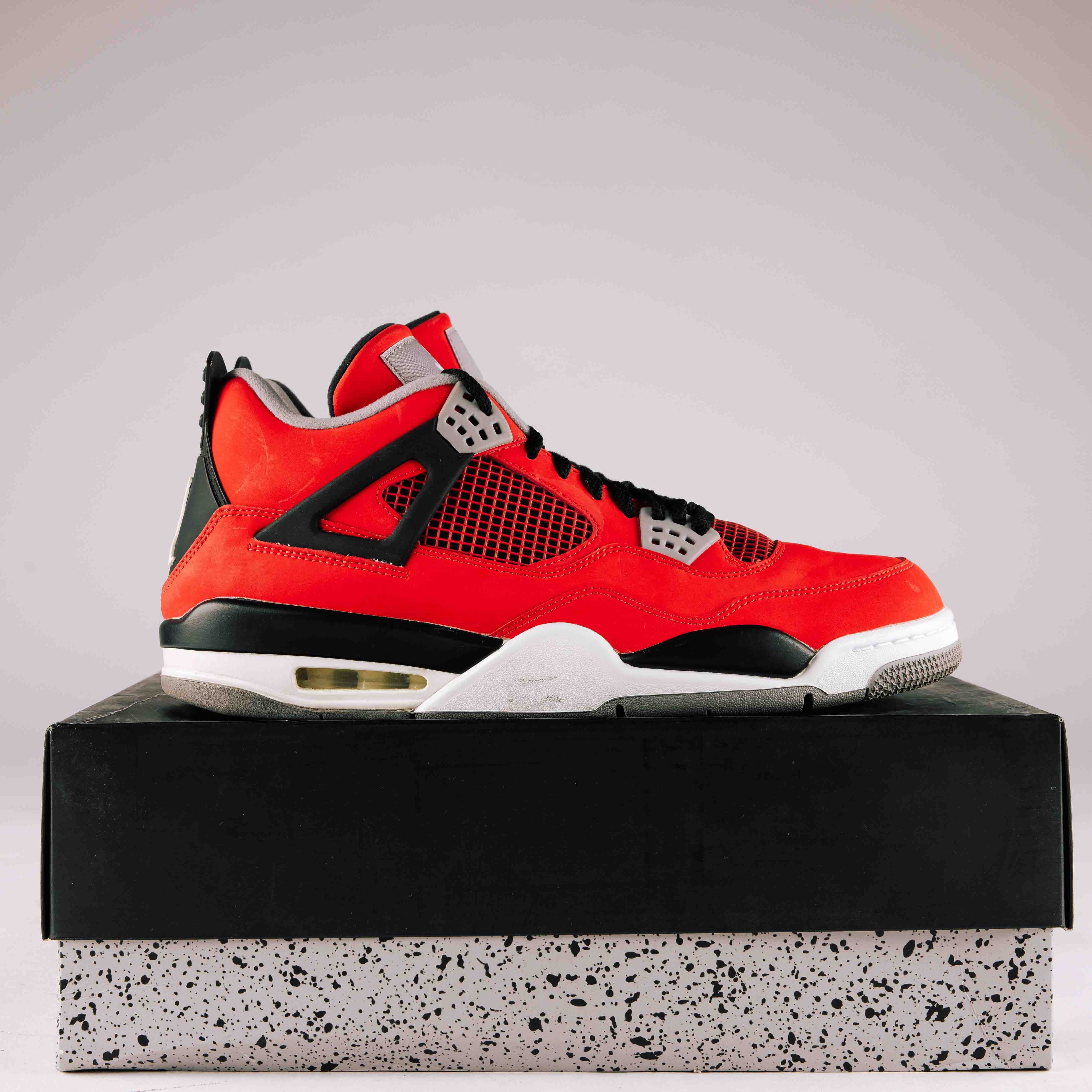 Jordan 4 Retro Toro Bravo - Used - 0005 - Common Hype