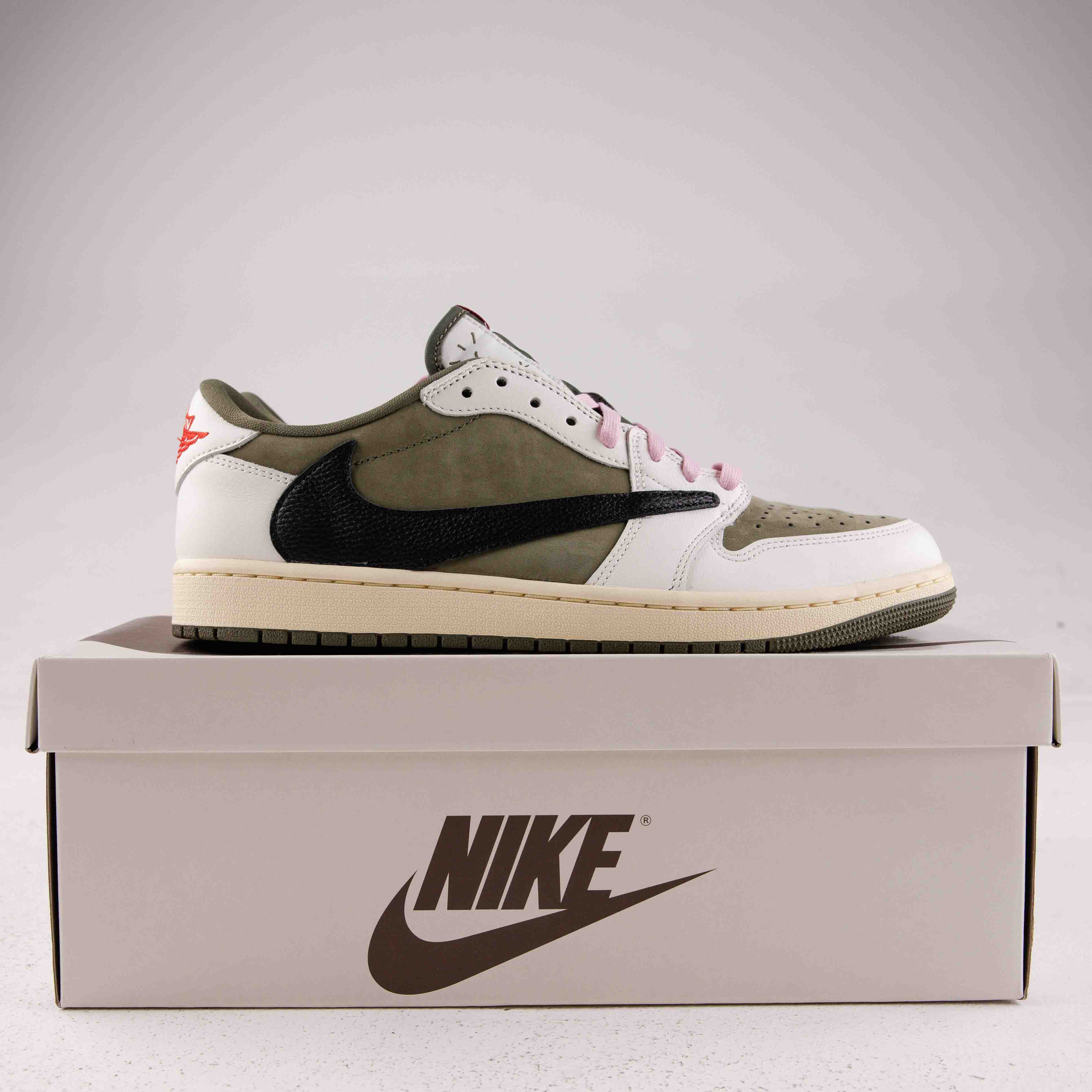 Jordan 1 Retro Low OG SP Travis Scott Medium Olive - Used - 4128 - Common Hype