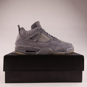 Jordan 4 Retro Kaws - Used - 3765