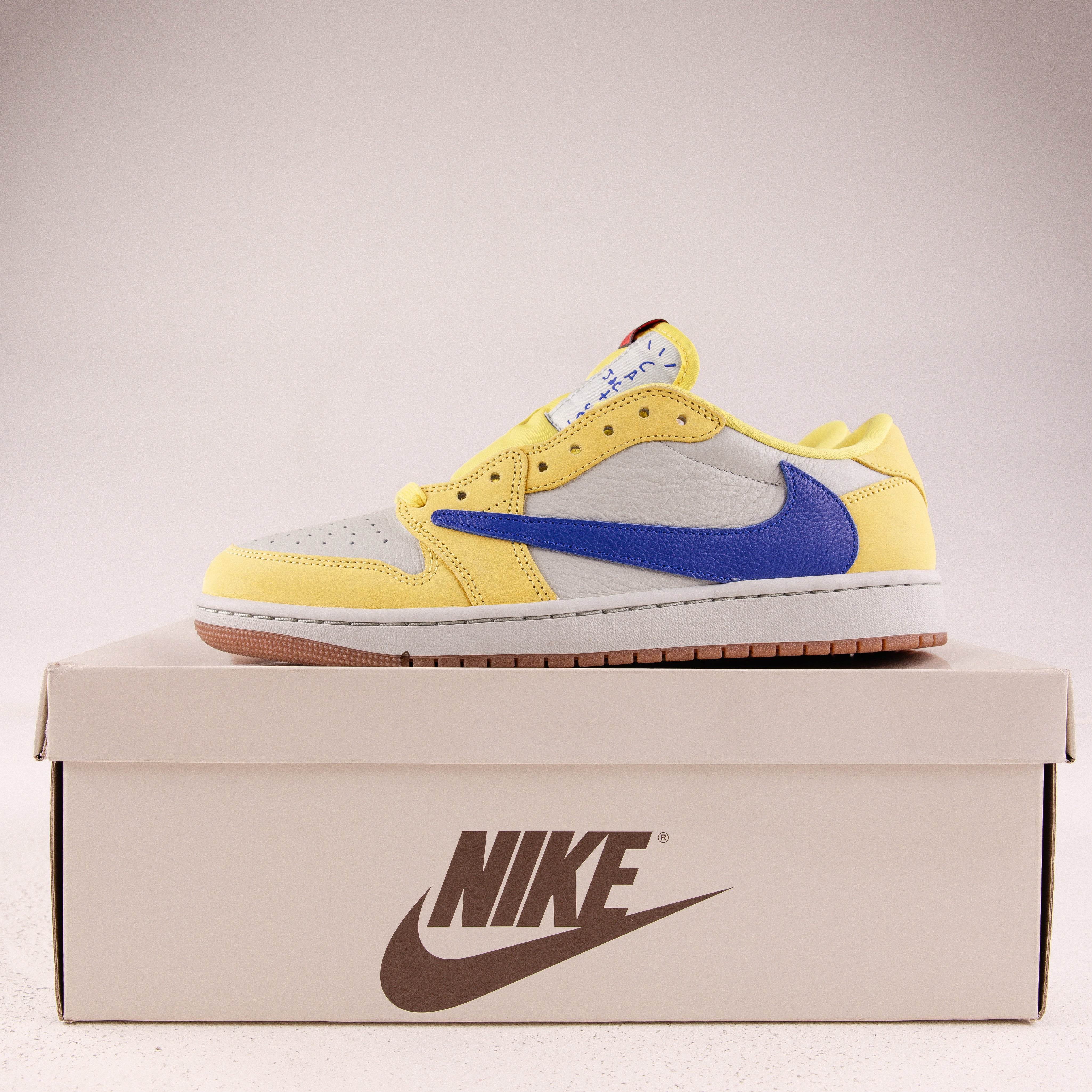 Jordan 1 Retro Low OG SP Travis Scott Canary (Women's) - Used - 3783