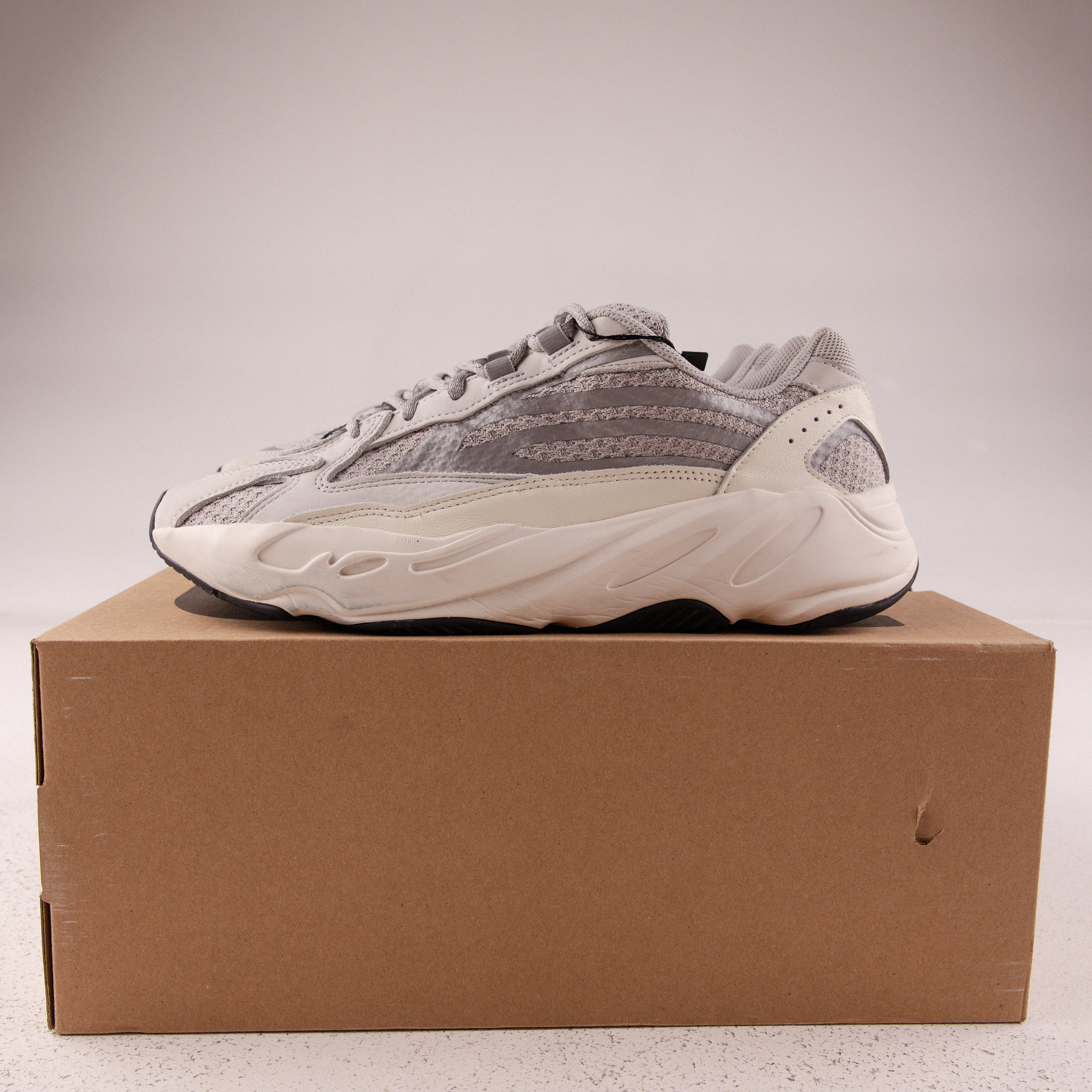 adidas Yeezy Boost 700 V2 Static - Used - 3751