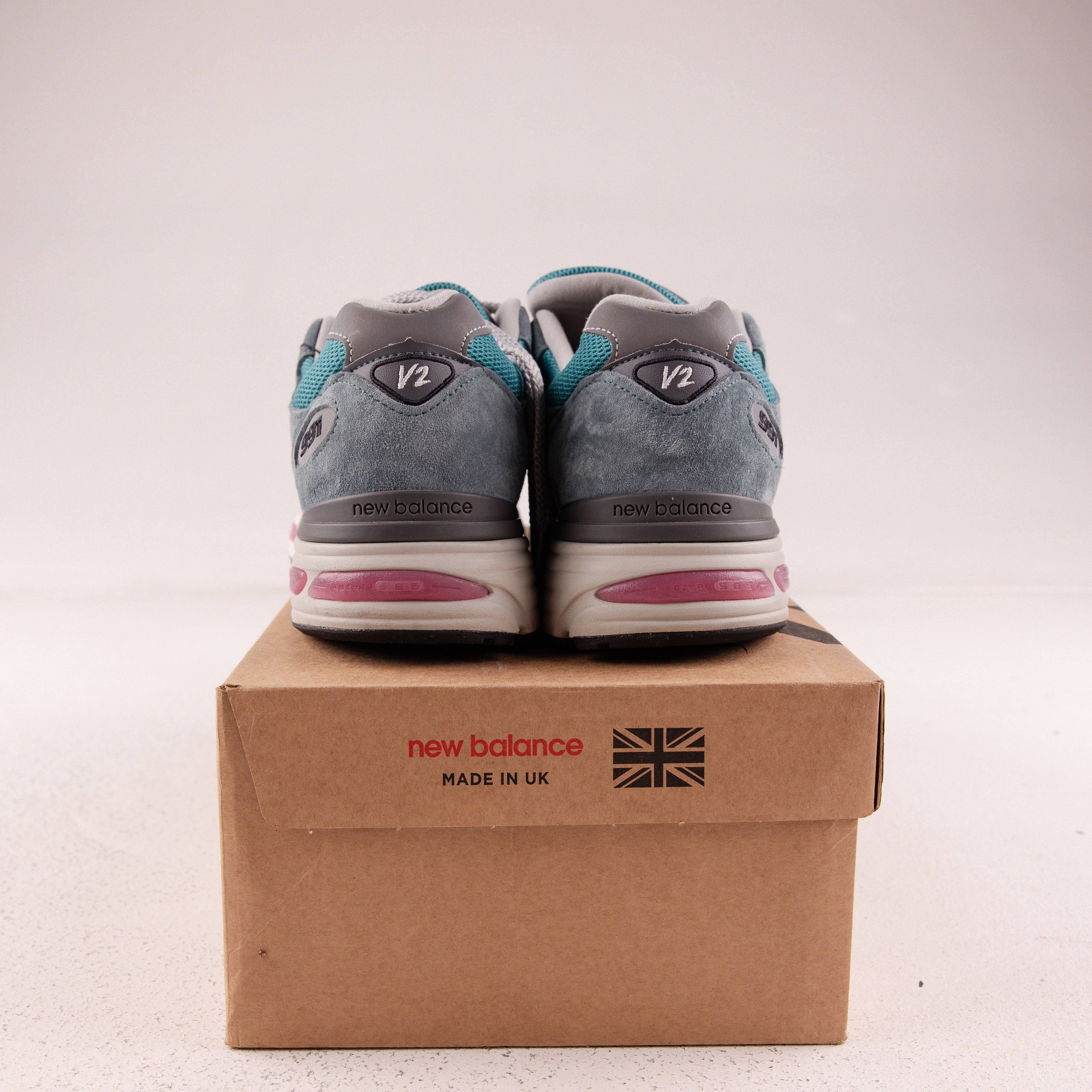 New Balance 991v2 MiUK Porcelain Green - Used - 3755