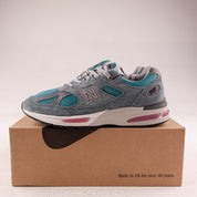 New Balance 991v2 MiUK Porcelain Green - Used - 3755