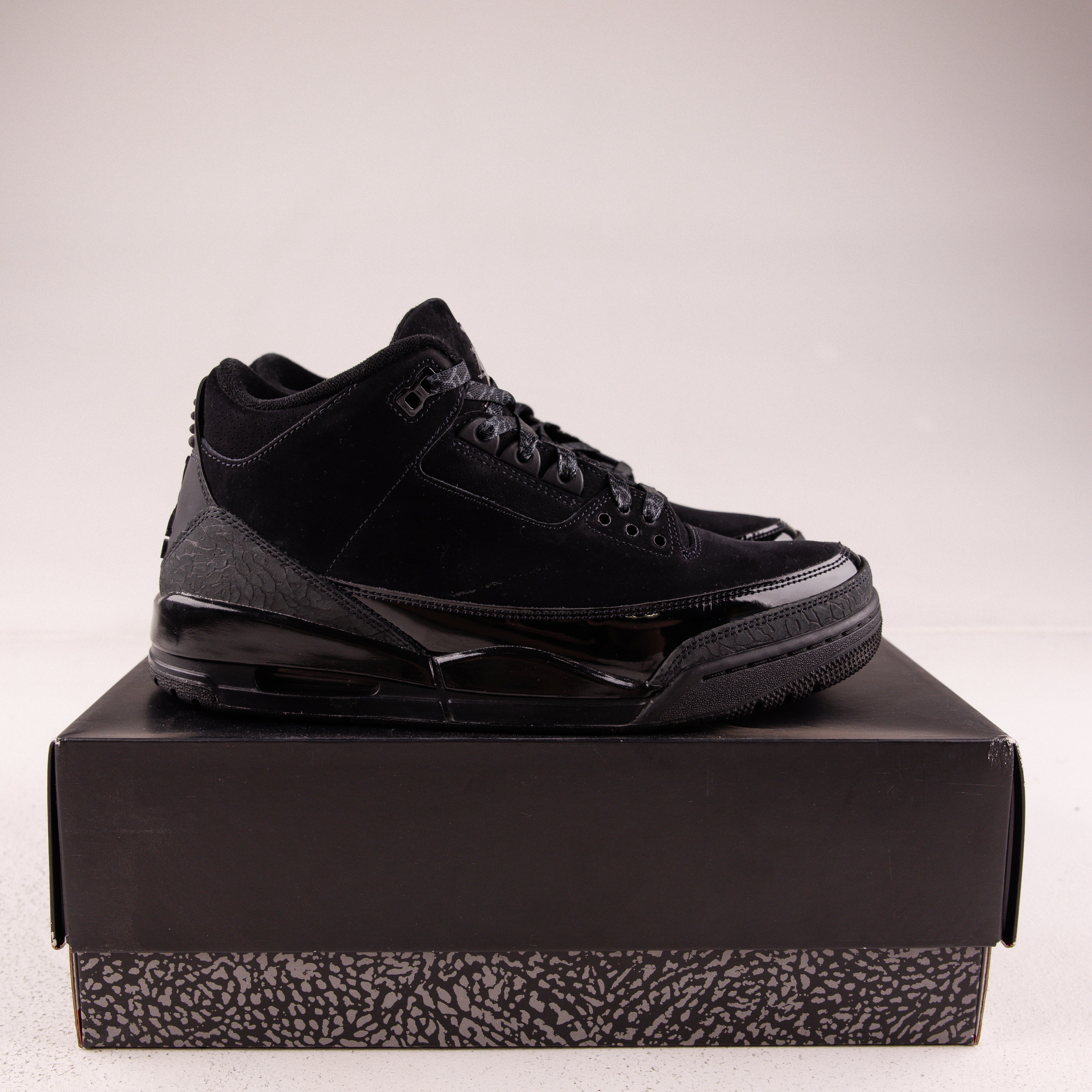 Jordan 3 Retro Black Cat (2025) - Used - 1744