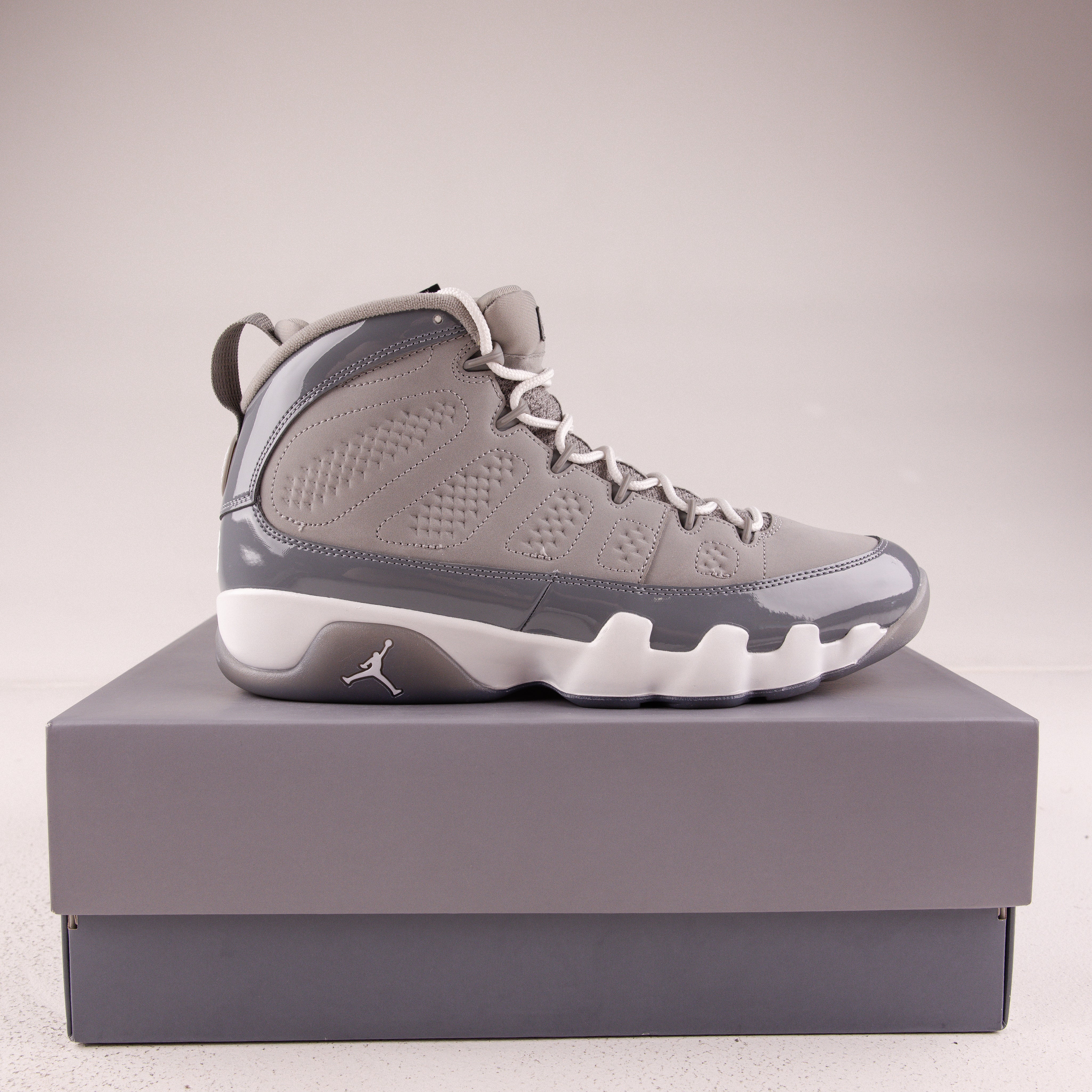 Jordan 9 Retro Cool Grey (2025) - Used - 3731