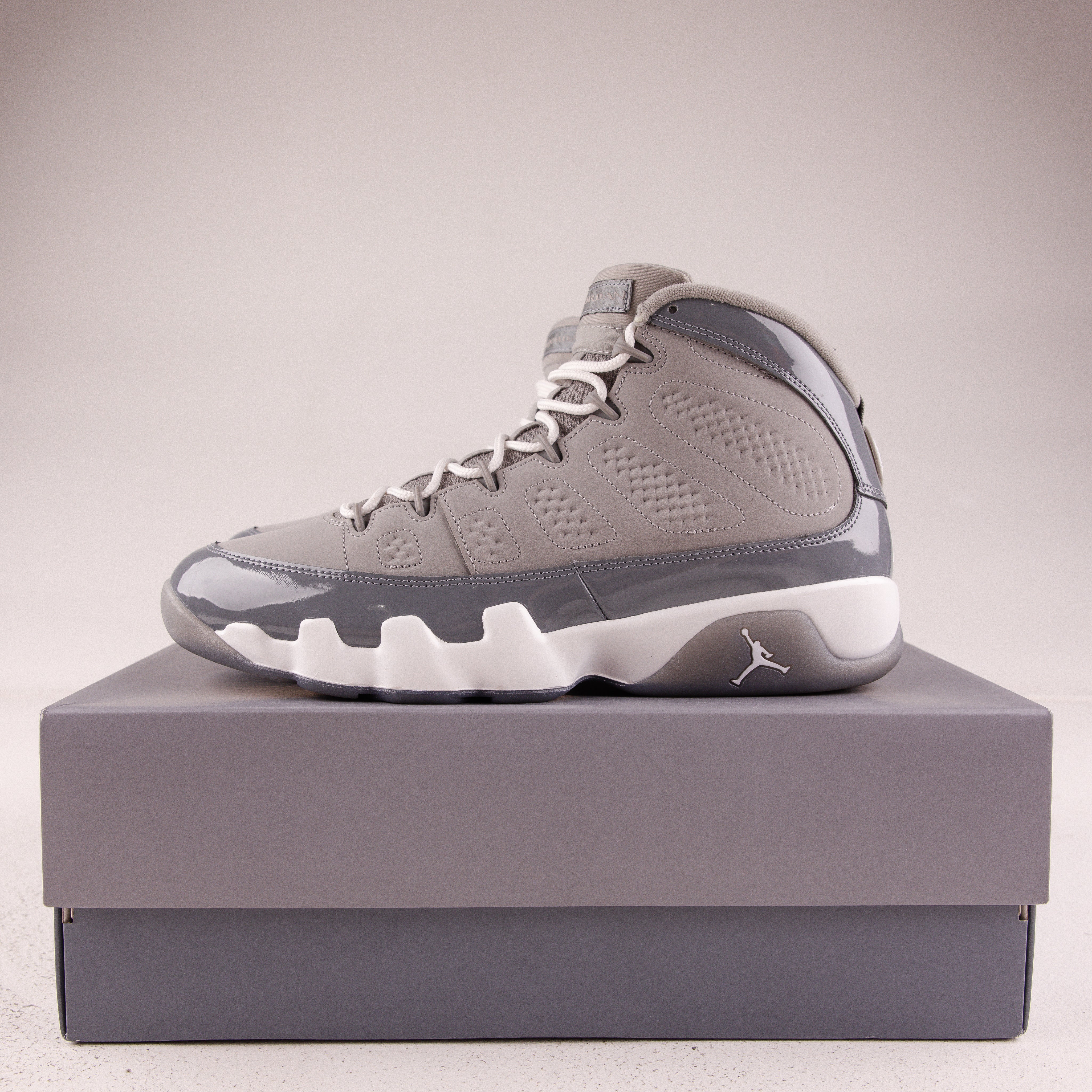 Jordan 9 Retro Cool Grey (2025) - Used - 3731